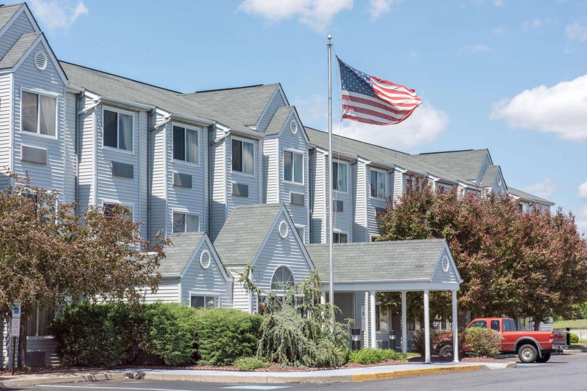 Knights Inn Allentown — hotel in Allentown