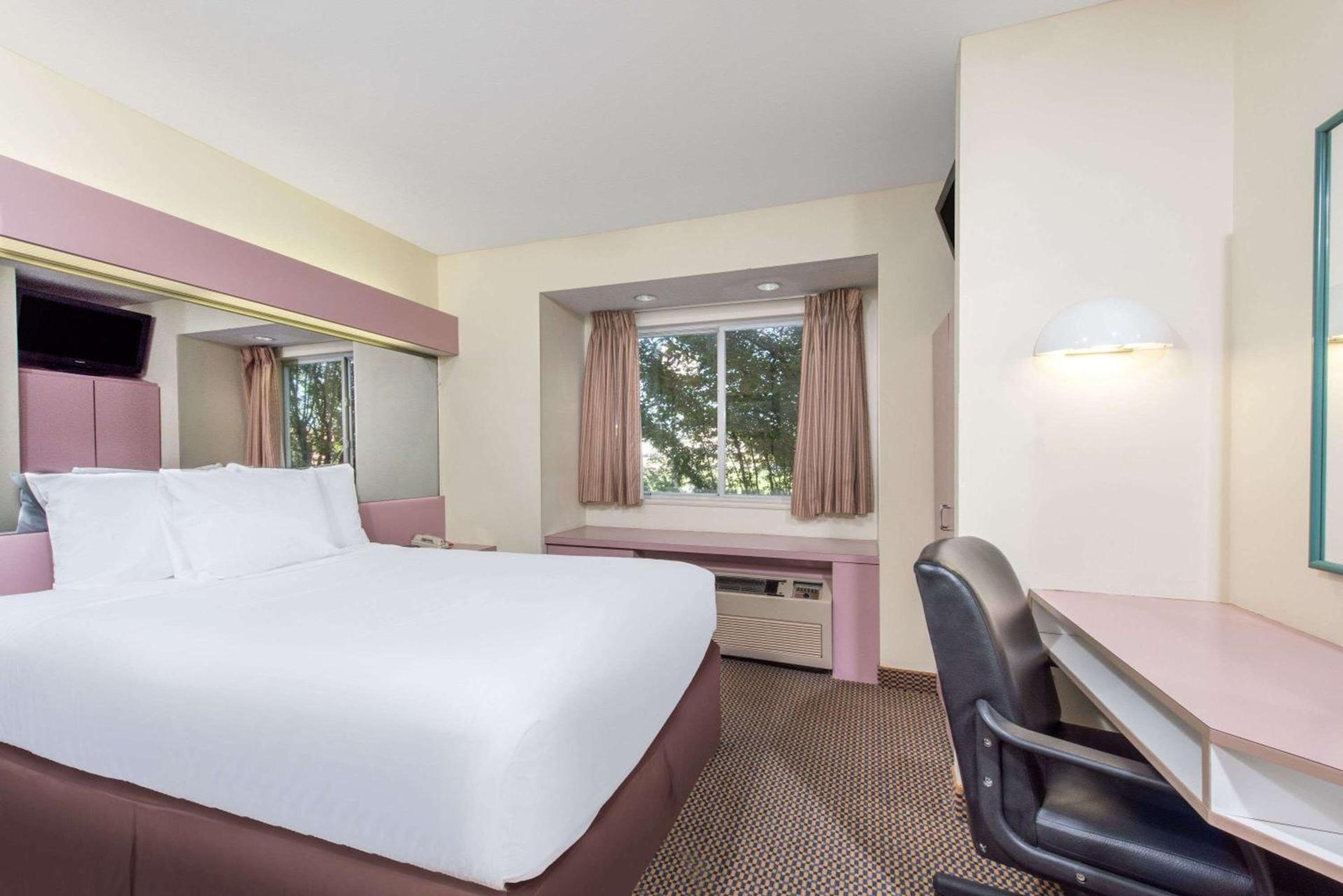 Knights Inn Allentown photo 27