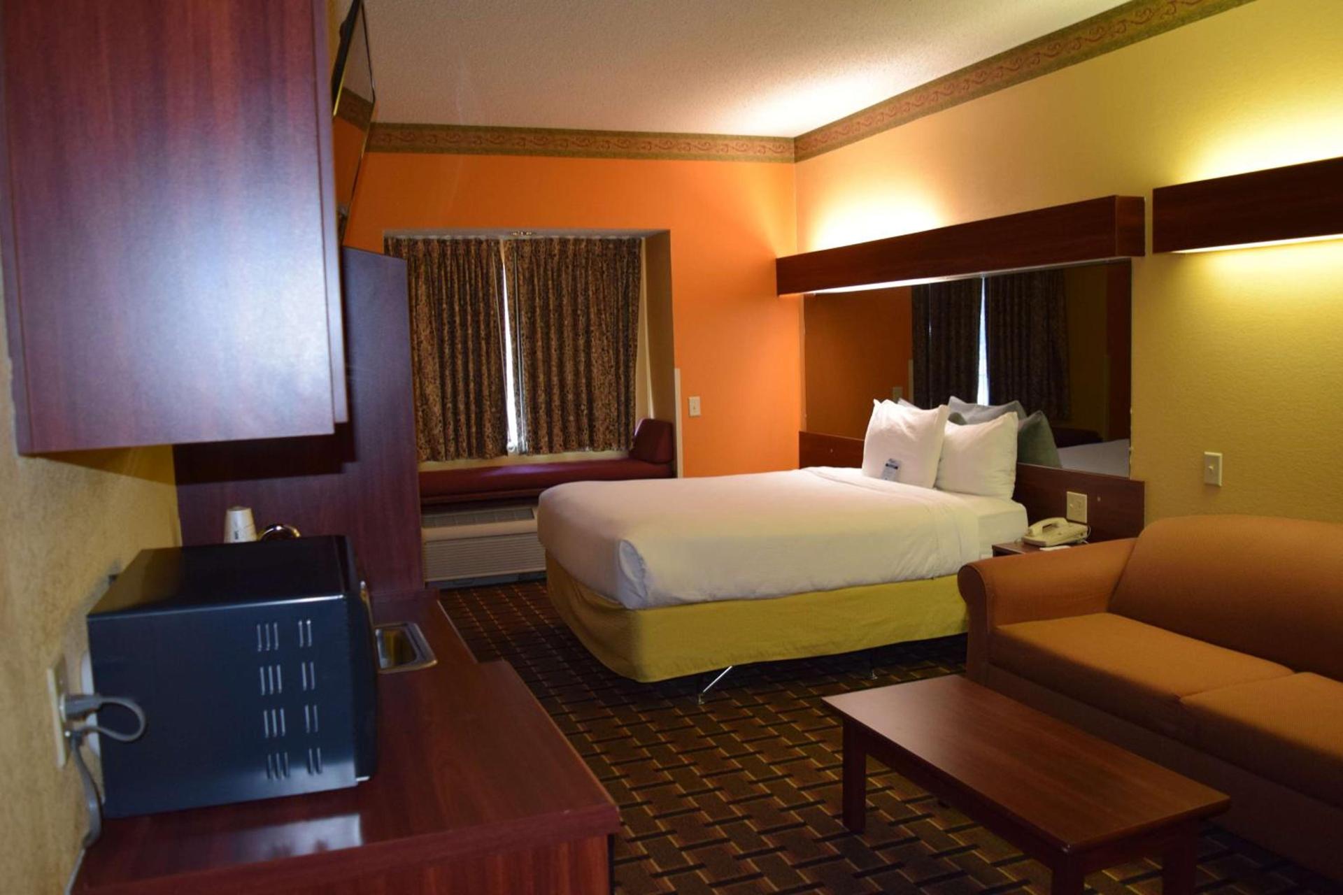 Microtel Inn & Suites by Wyndham Rock Hill/Charlotte Area photo 46