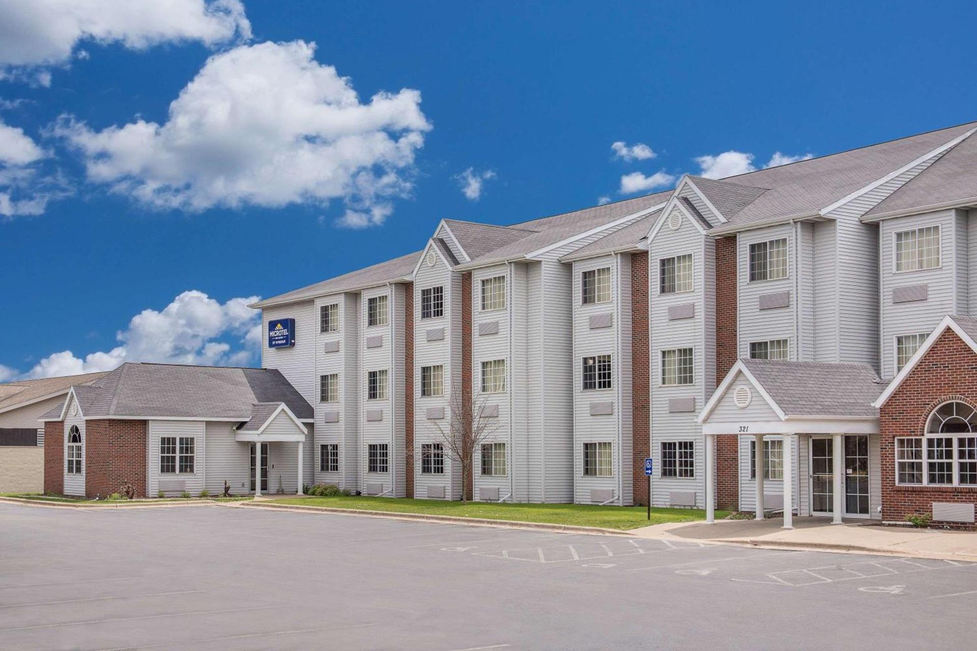 Microtel Inn and Suites by Wyndham Appleton — hotel in Appleton