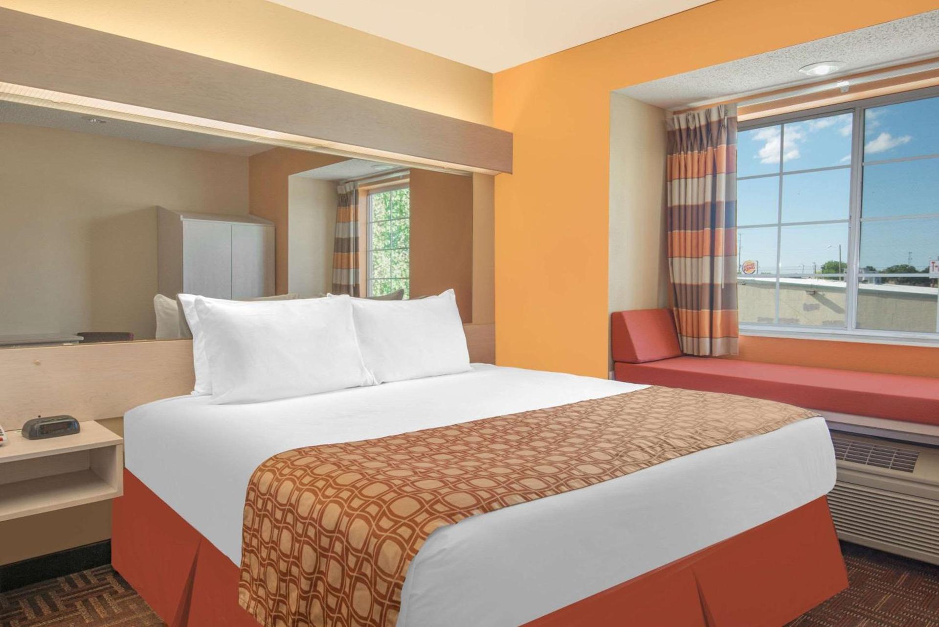 Microtel Inn & Suites by Wyndham Amarillo photo 40