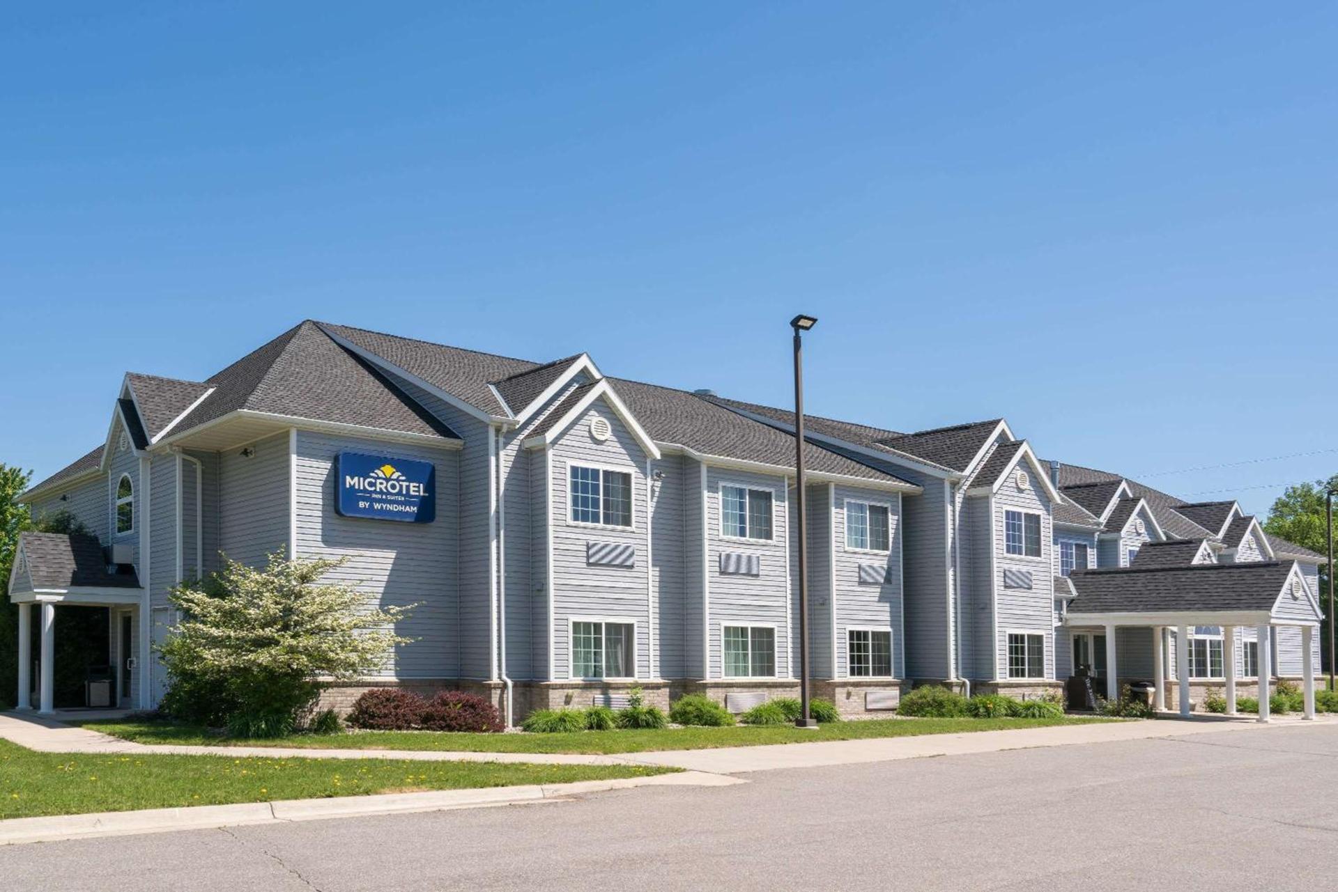 Microtel Inn & Suites by Wyndham Springfield photo 1