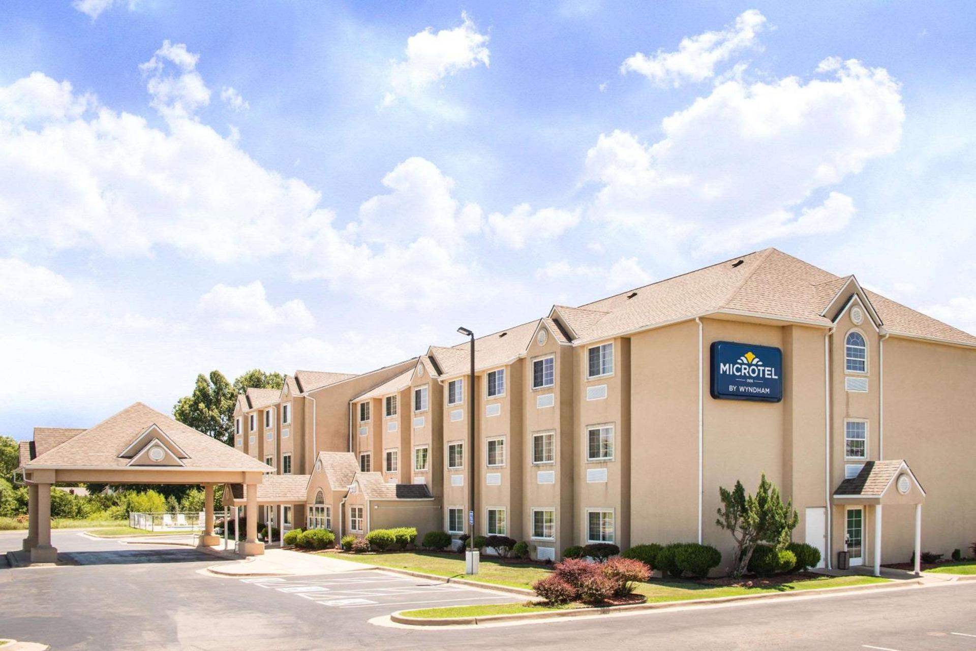 Microtel Inn & Suites Claremore Route 66 — hotel in Claremore