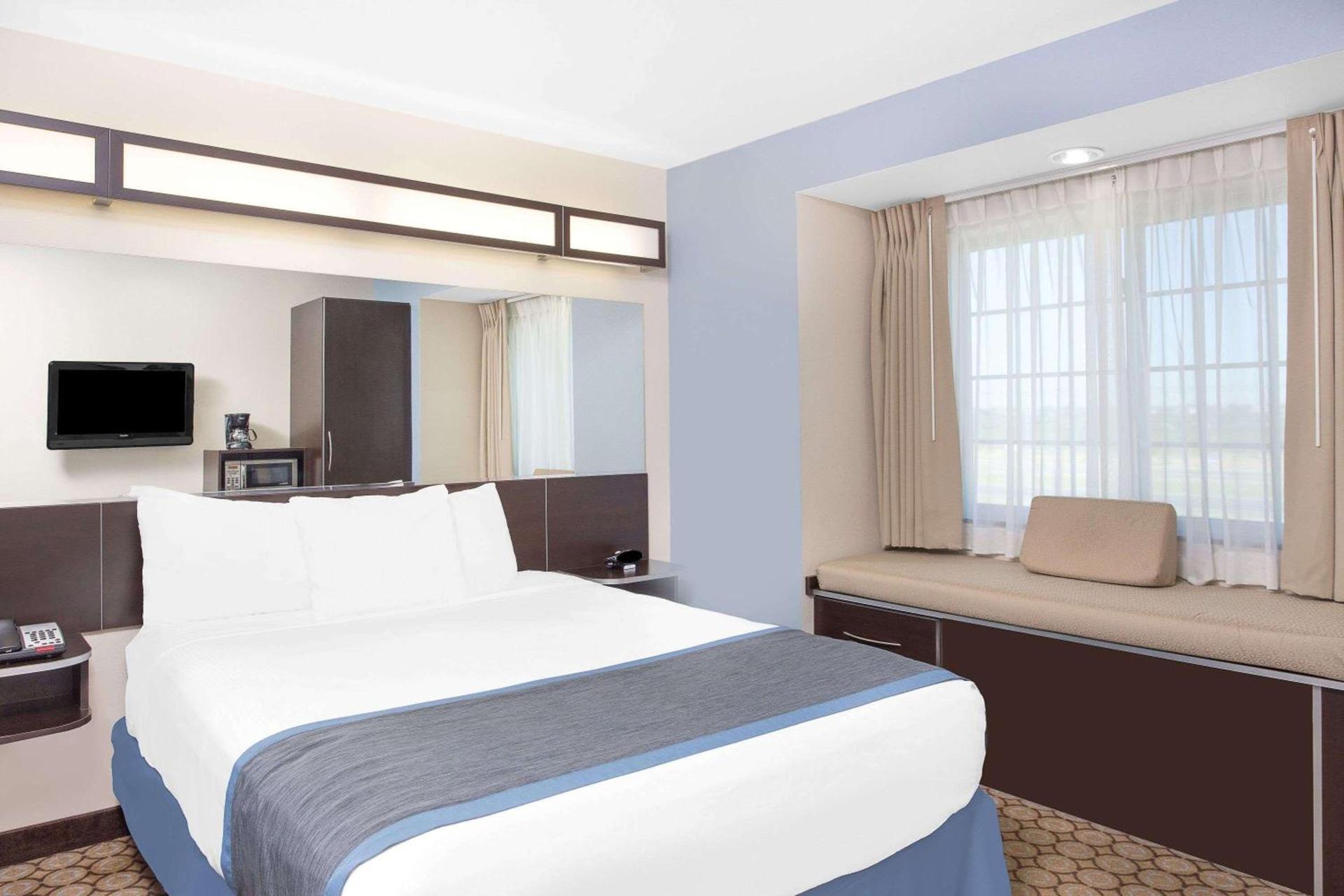Microtel Inn and Suites San Angelo photo 4