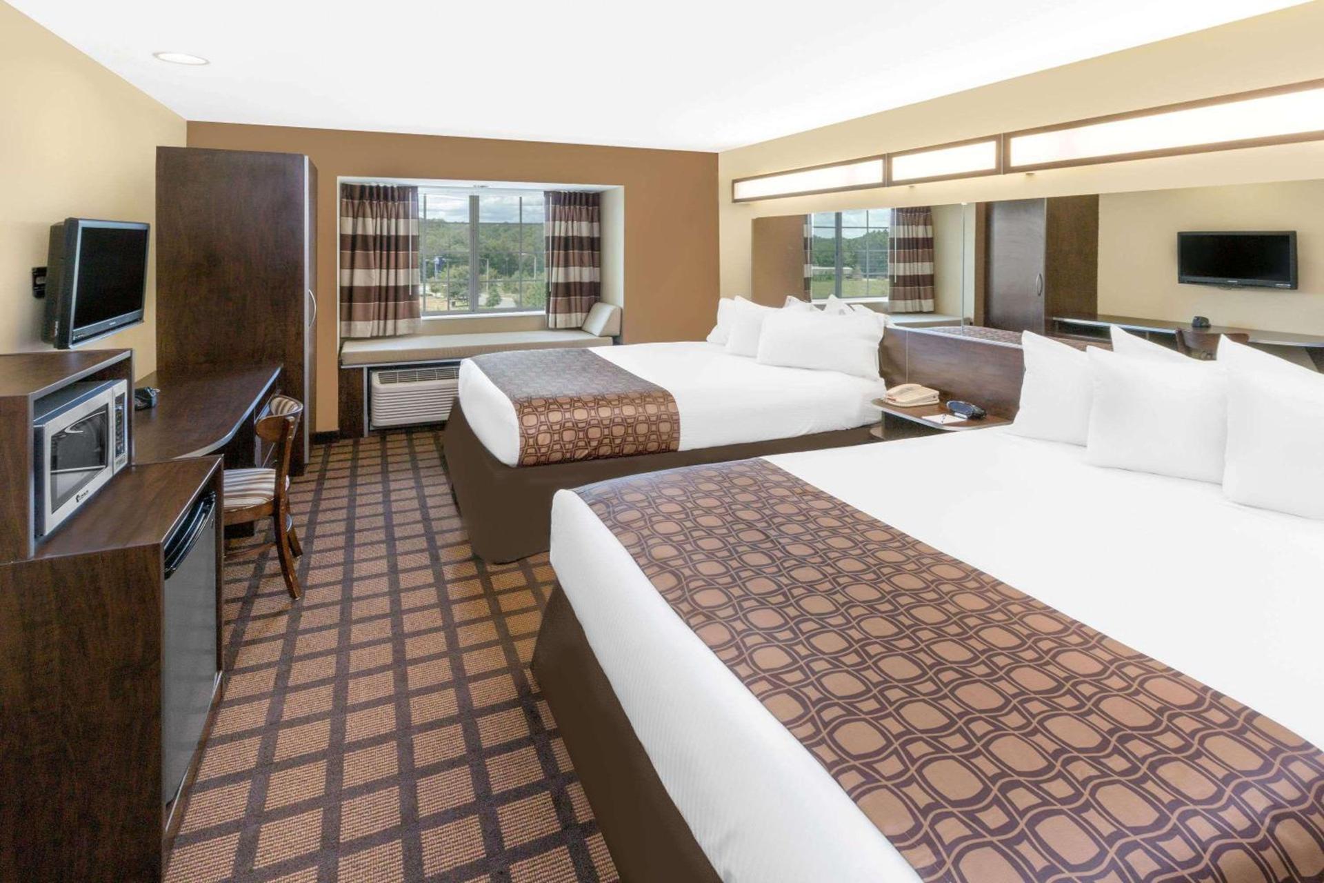 Microtel Inn & Suites by Wyndham Ozark photo 29