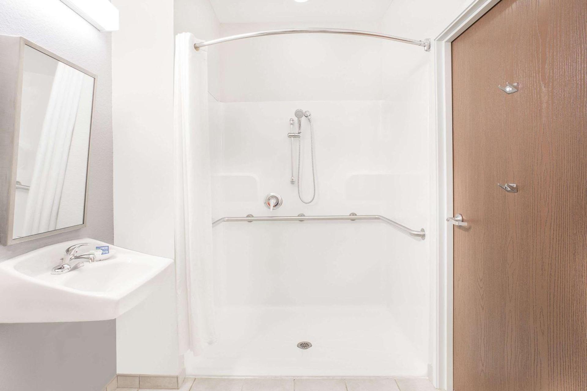 Microtel Inn and Suites San Angelo photo 13