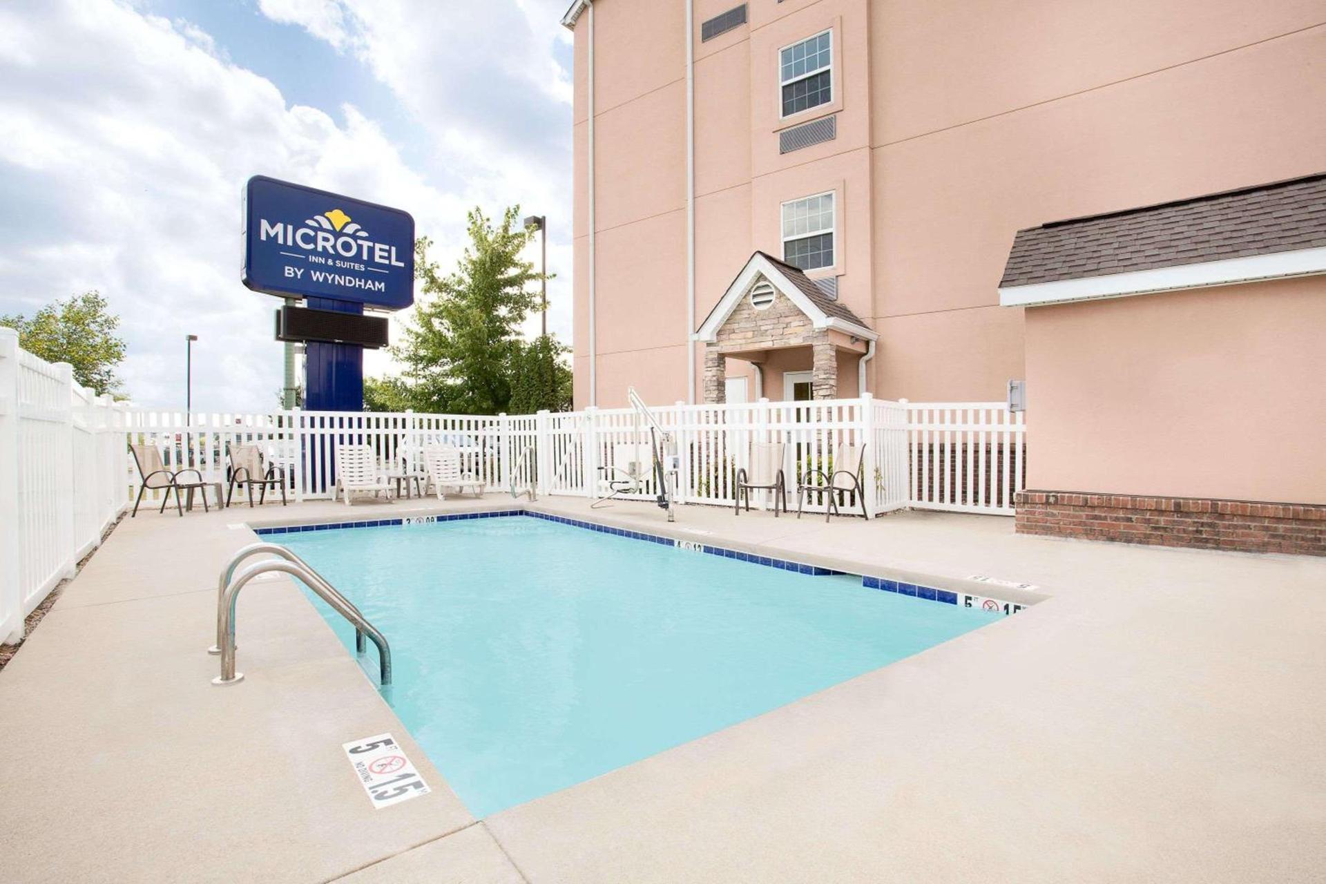 Microtel Inn & Suites by Wyndham Tuscumbia/Muscle Shoals photo 23