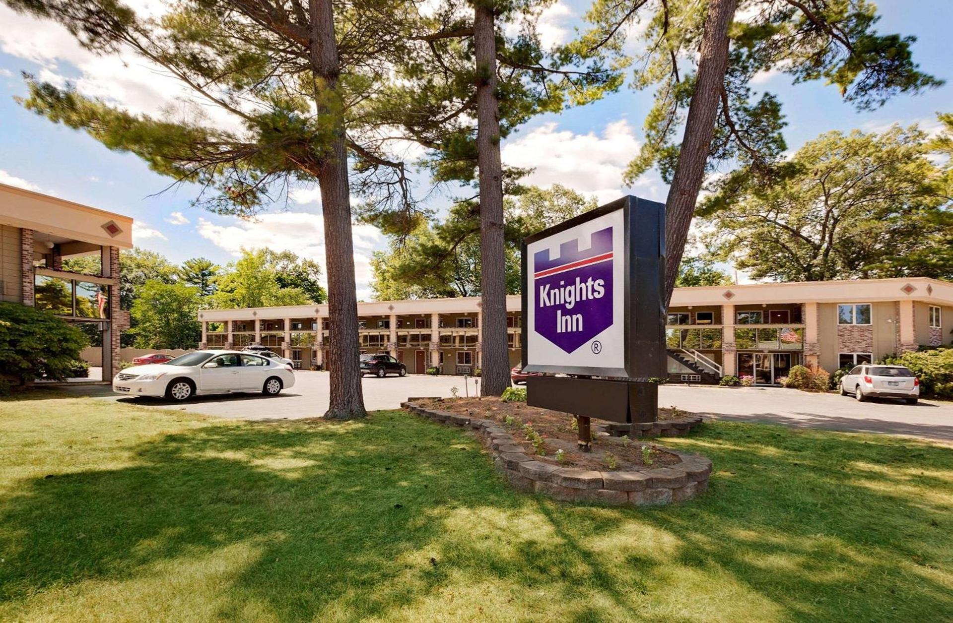 Super 8 by Wyndham Traverse City photo 24