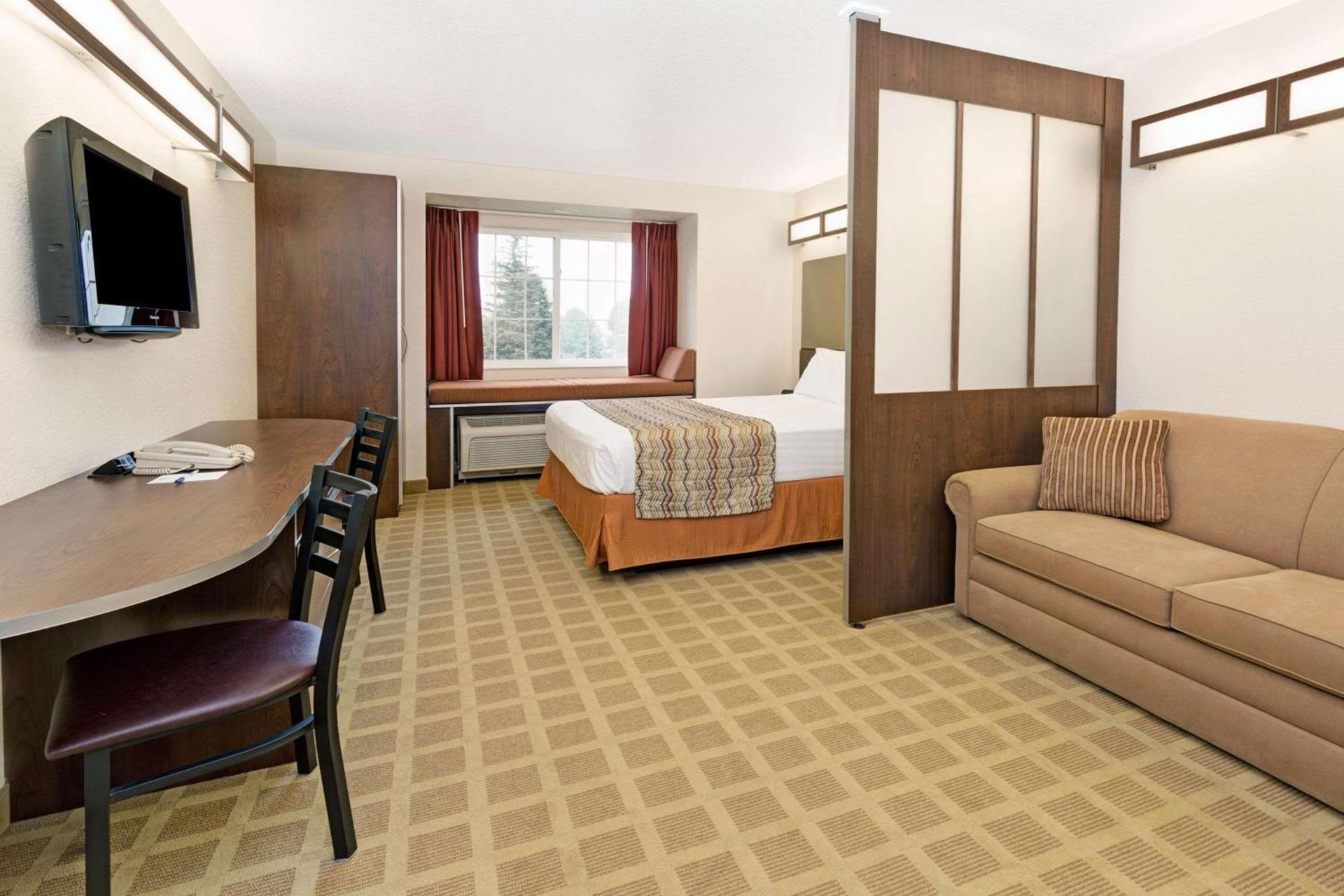 Microtel Inn & Suites Cheyenne photo 10