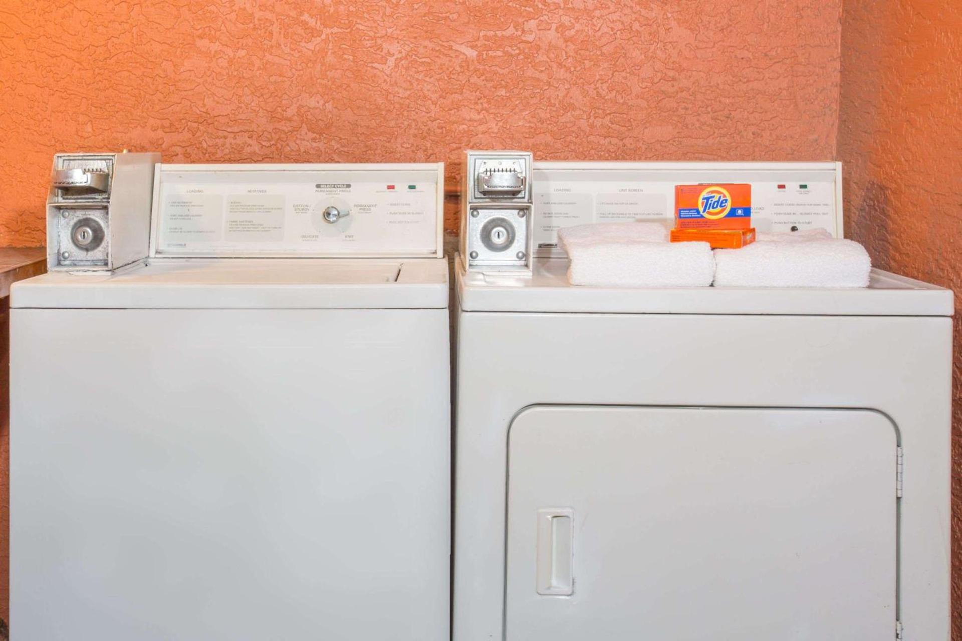 Knights Inn Arcadia photo 15