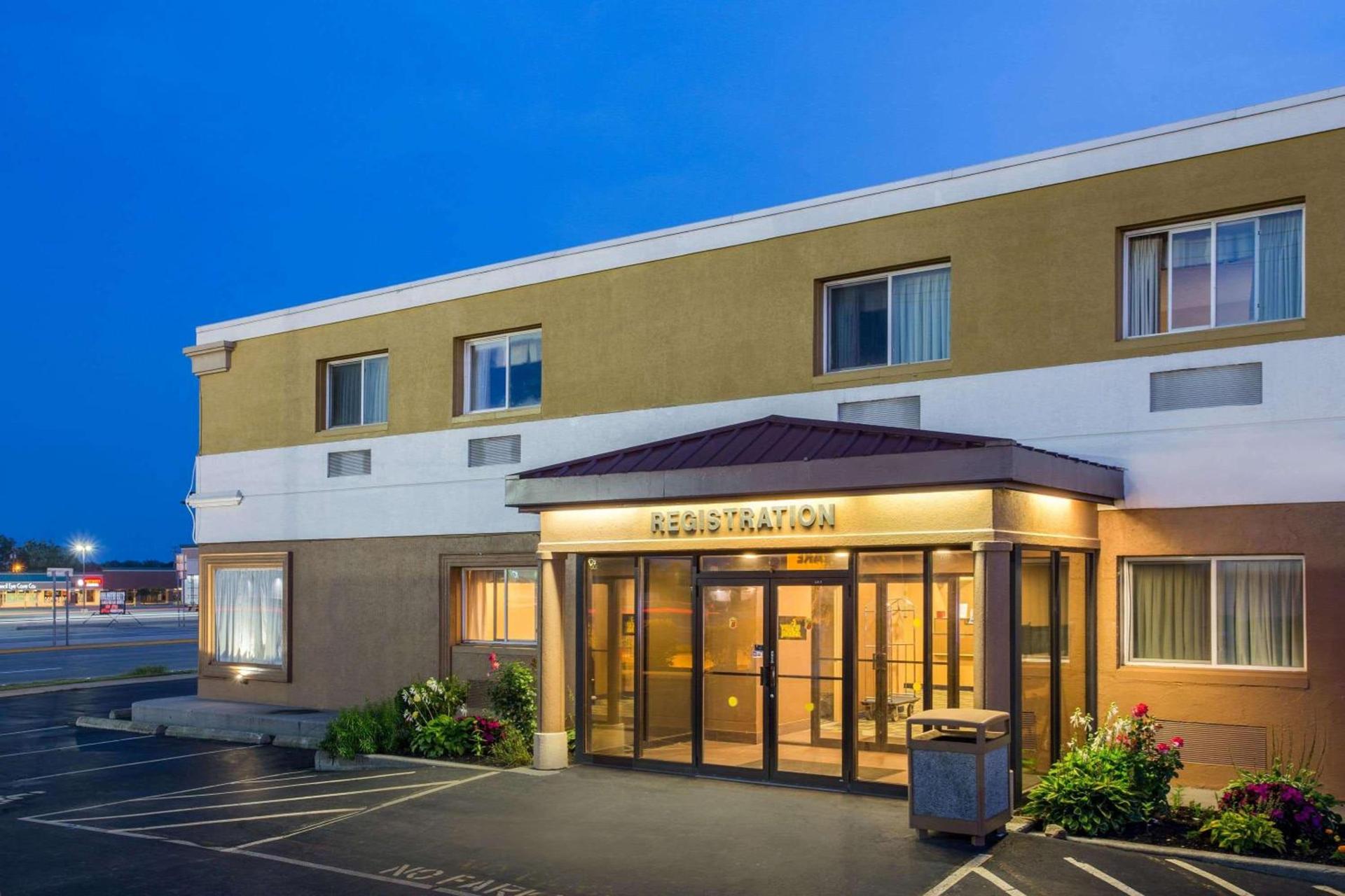 FairBridge Inn Express Buffalo Airport Williamsville photo 21