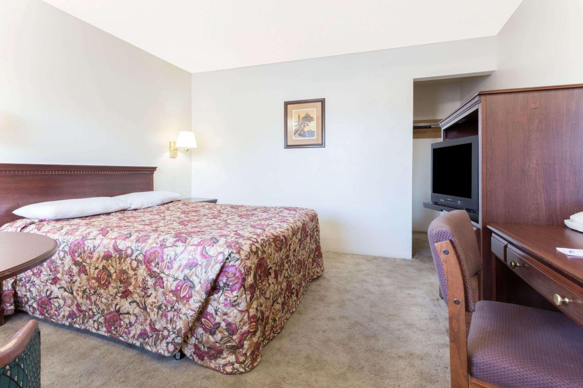 Knights Inn - Baker City photo 21