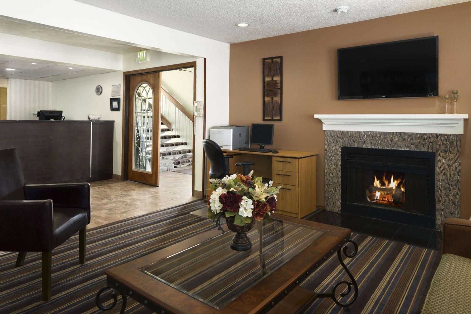 Suburban Studios photo 29