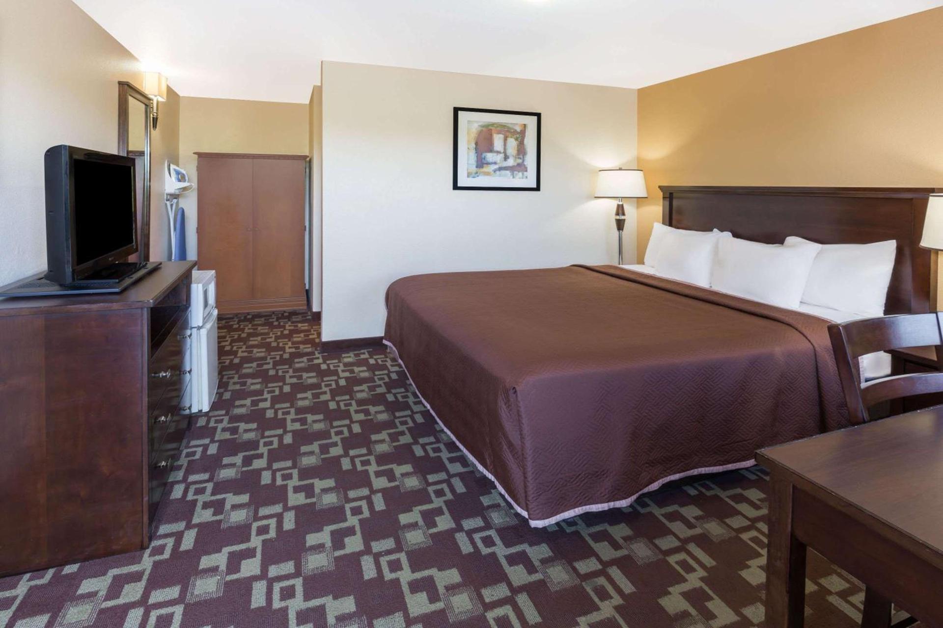 Travelodge by Wyndham Newport photo 23
