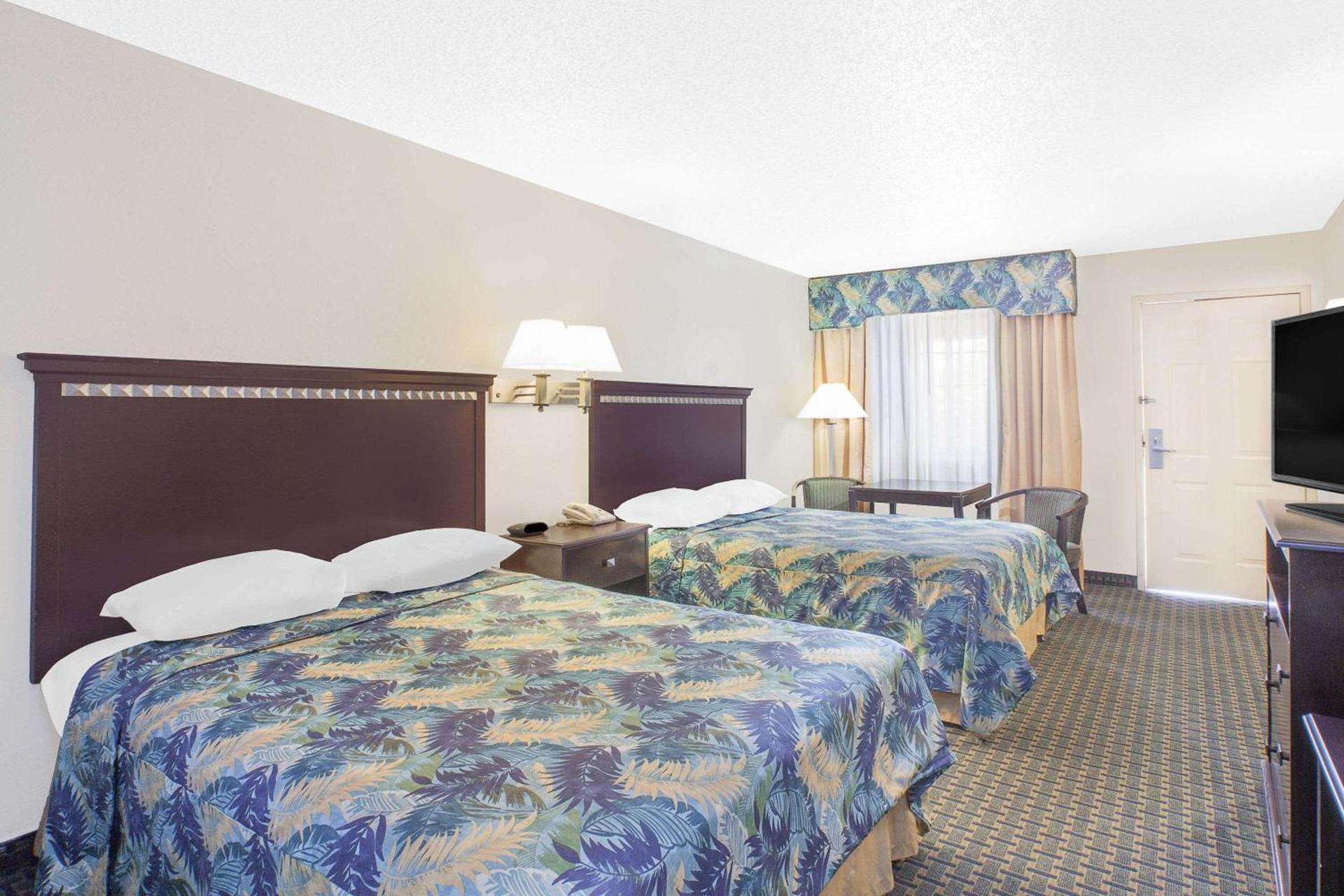 Super 8 by Wyndham Corpus Christi photo 9
