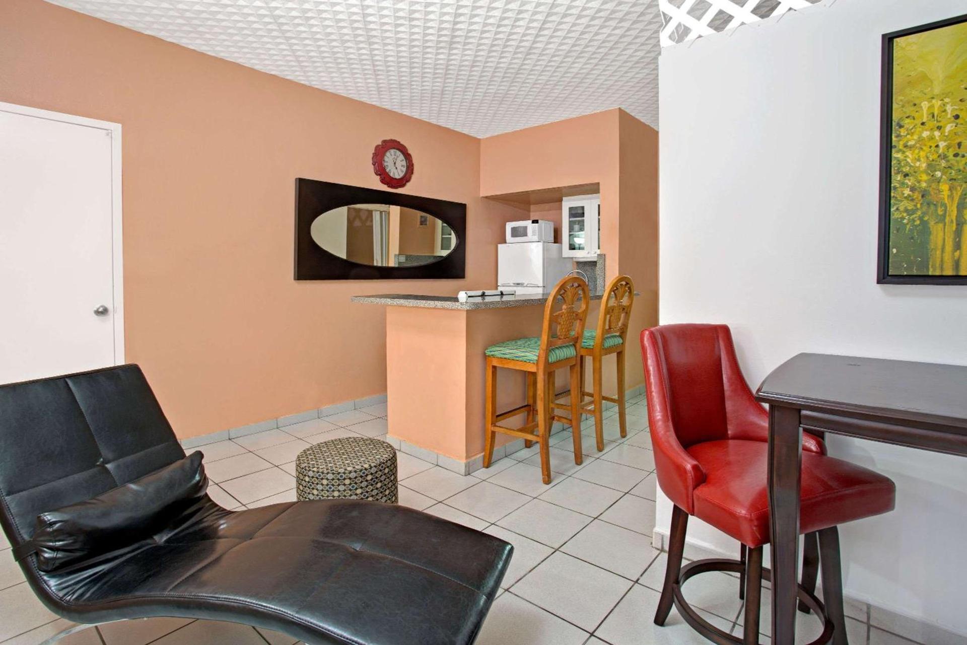 Knights Inn Hallandale photo 10