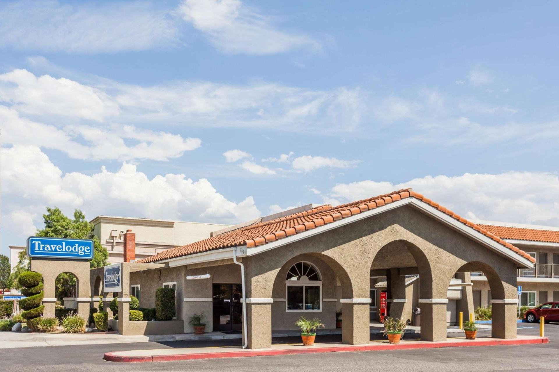 Travelodge by Wyndham Hemet CA photo 2