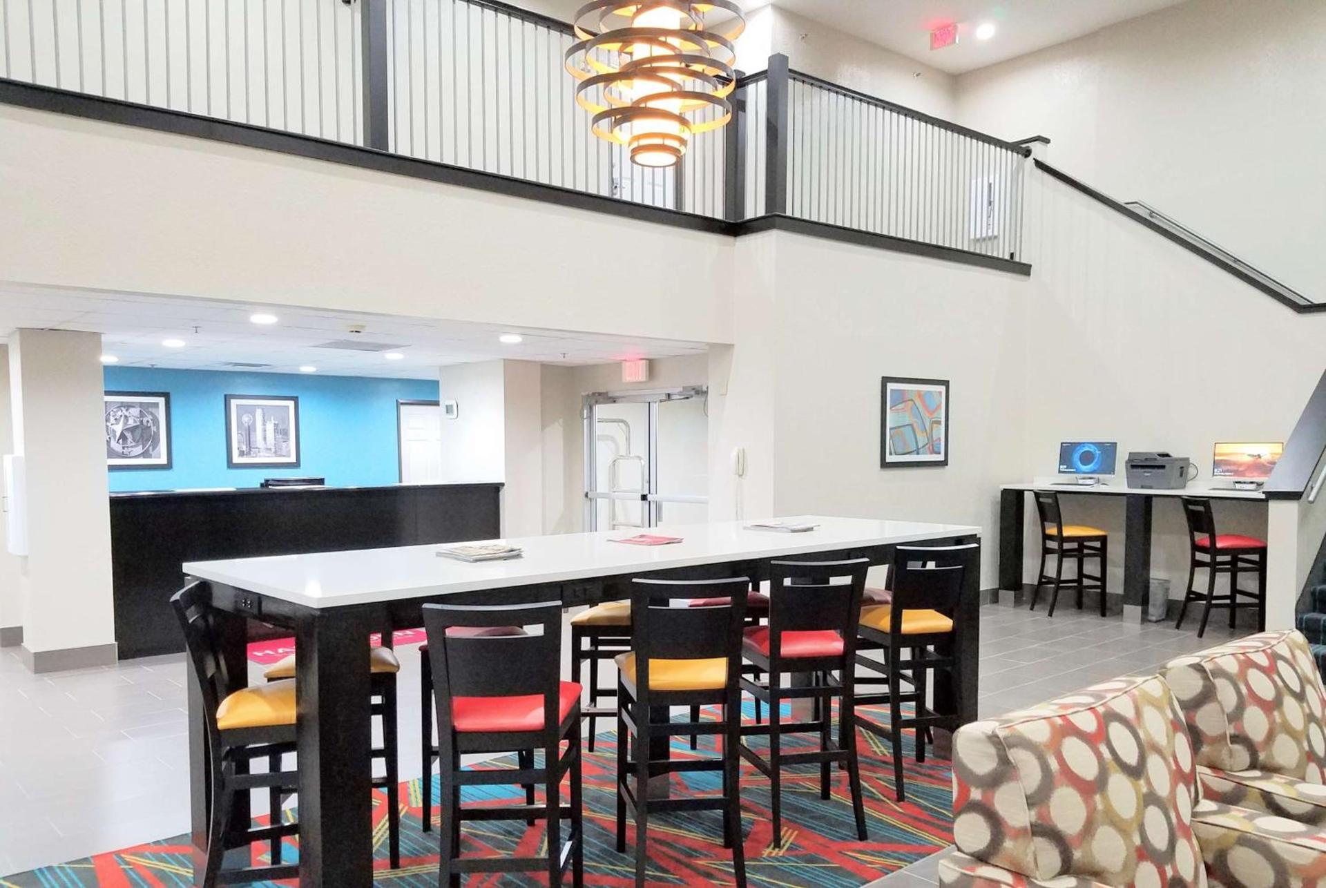 Hawthorn Suites Irving DFW South photo 35