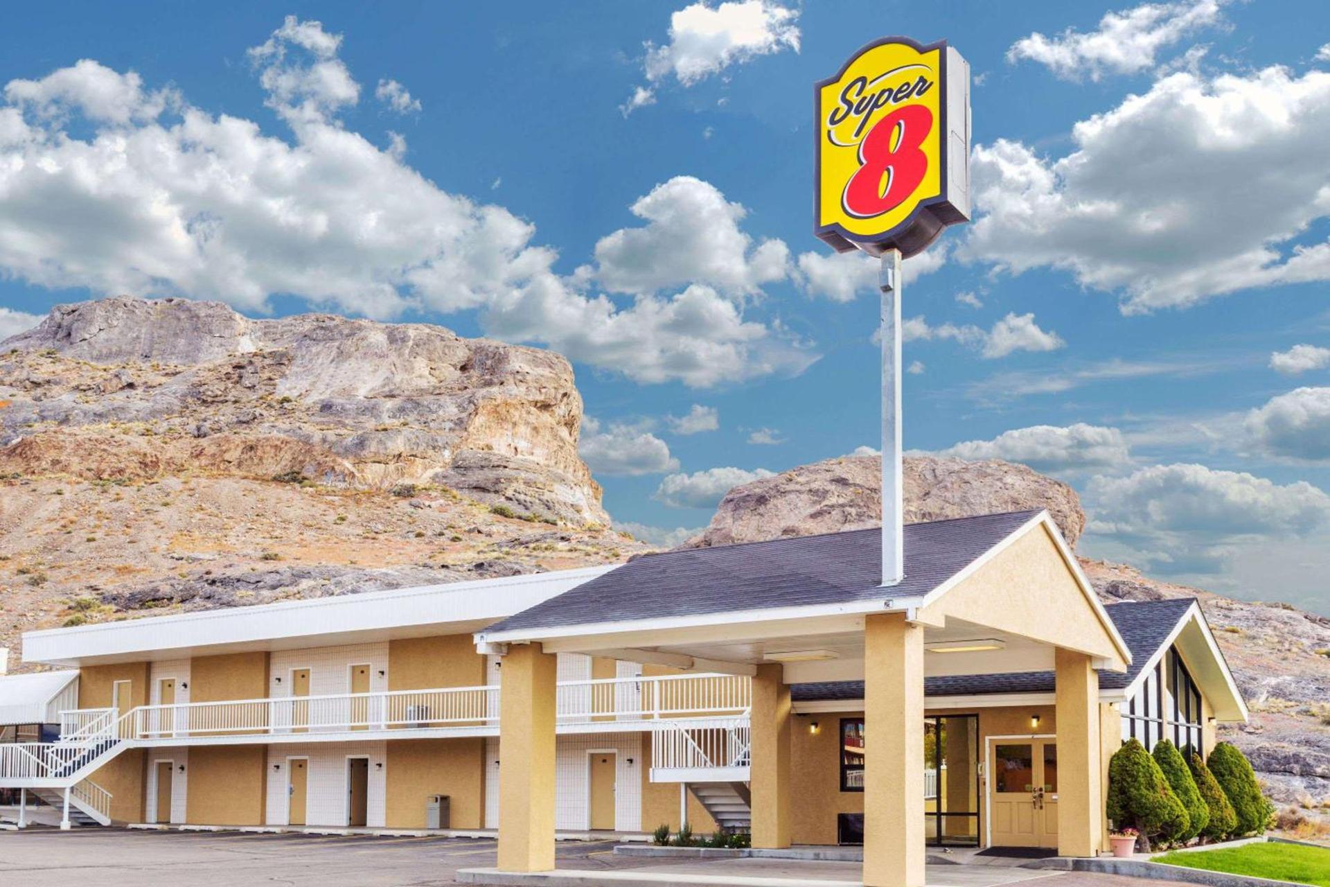 Super 8 by Wyndham Wendover — hotel in Wendover