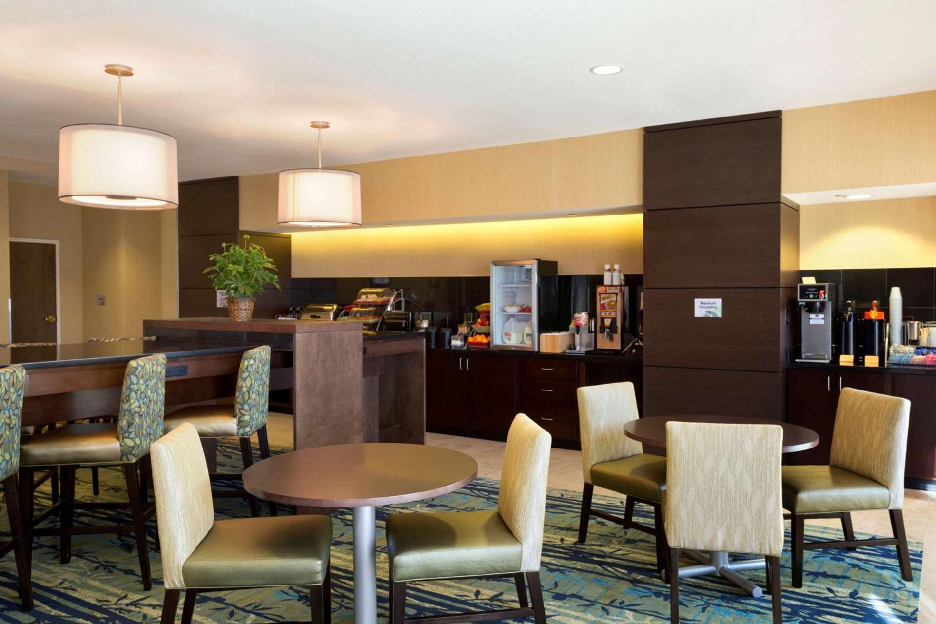 Wingate by Wyndham Seminole photo 3