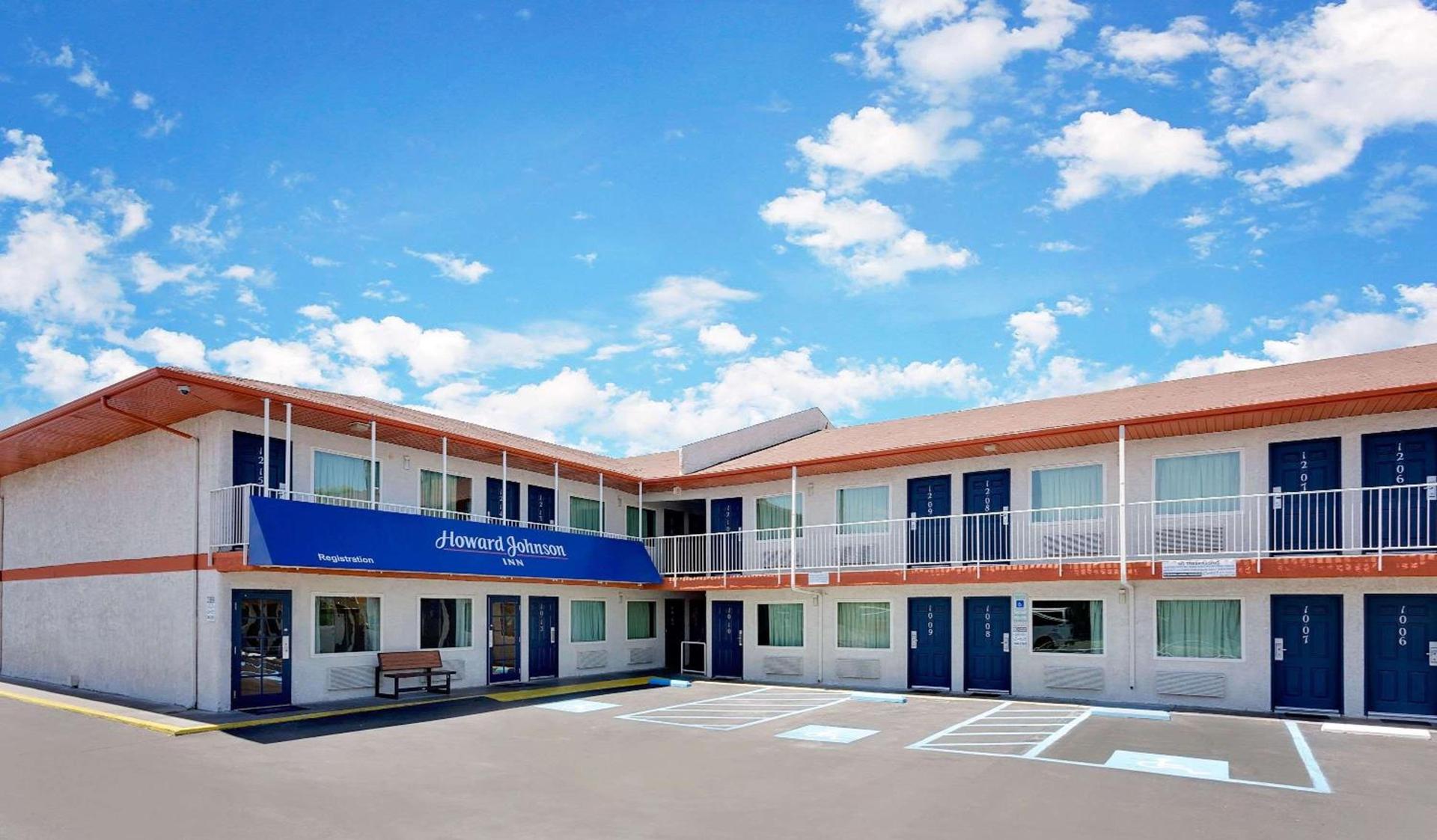 Motel 6 Las Vegas, NV - Strip photo 1