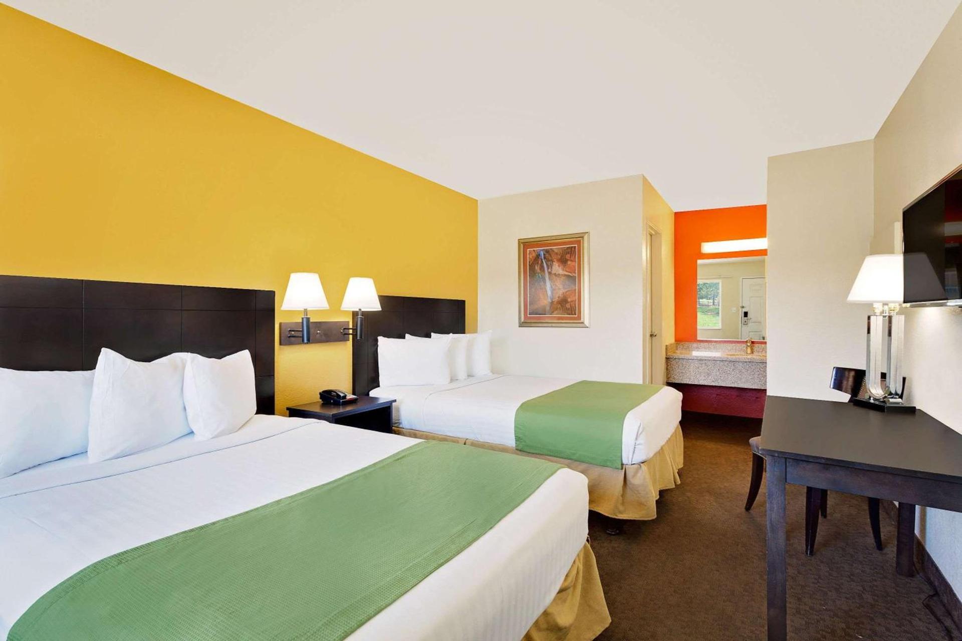 Motel 6 Las Vegas, NV - Strip photo 21