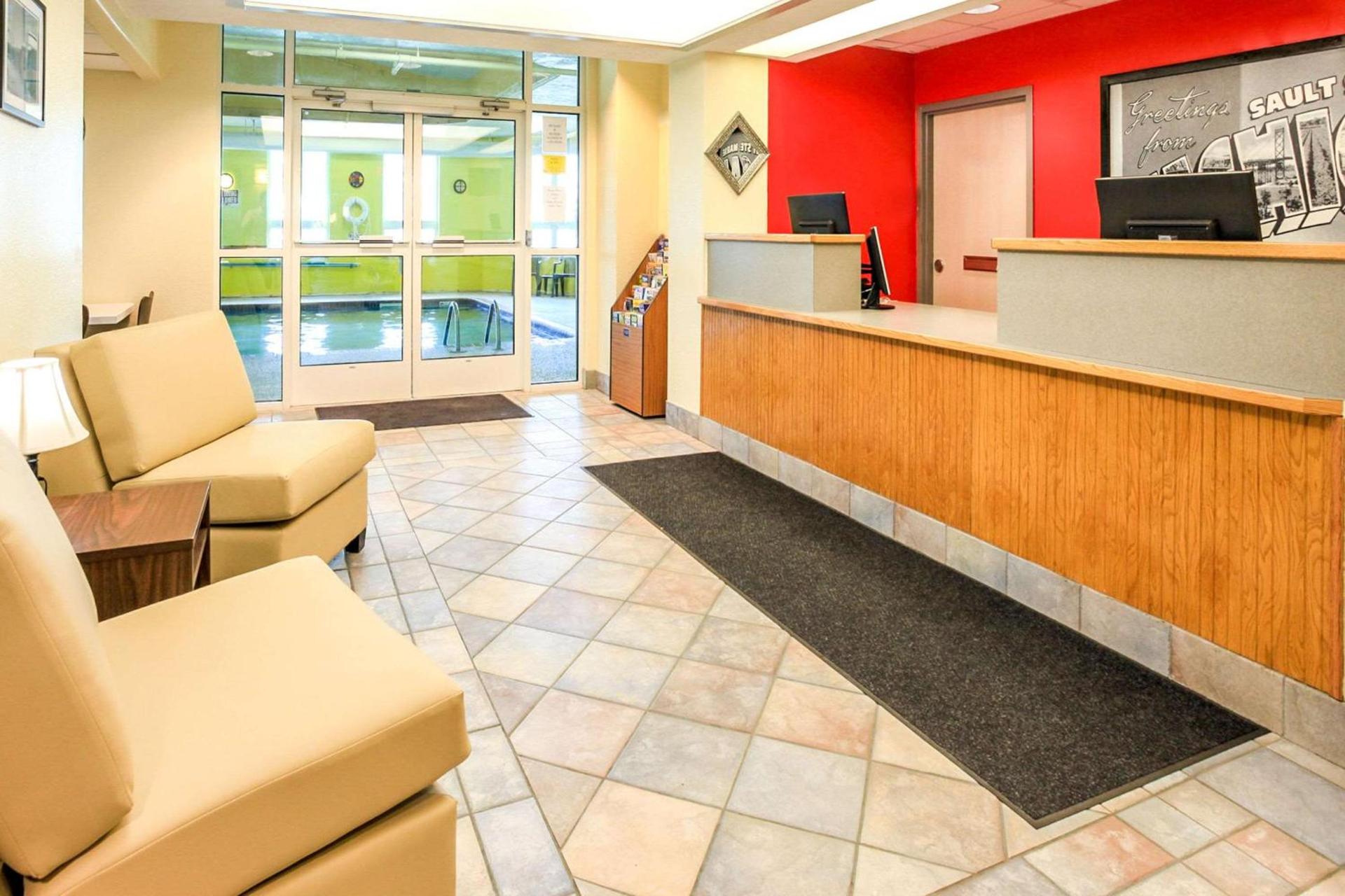 Super 8 by Wyndham Sault Ste. Marie photo 3