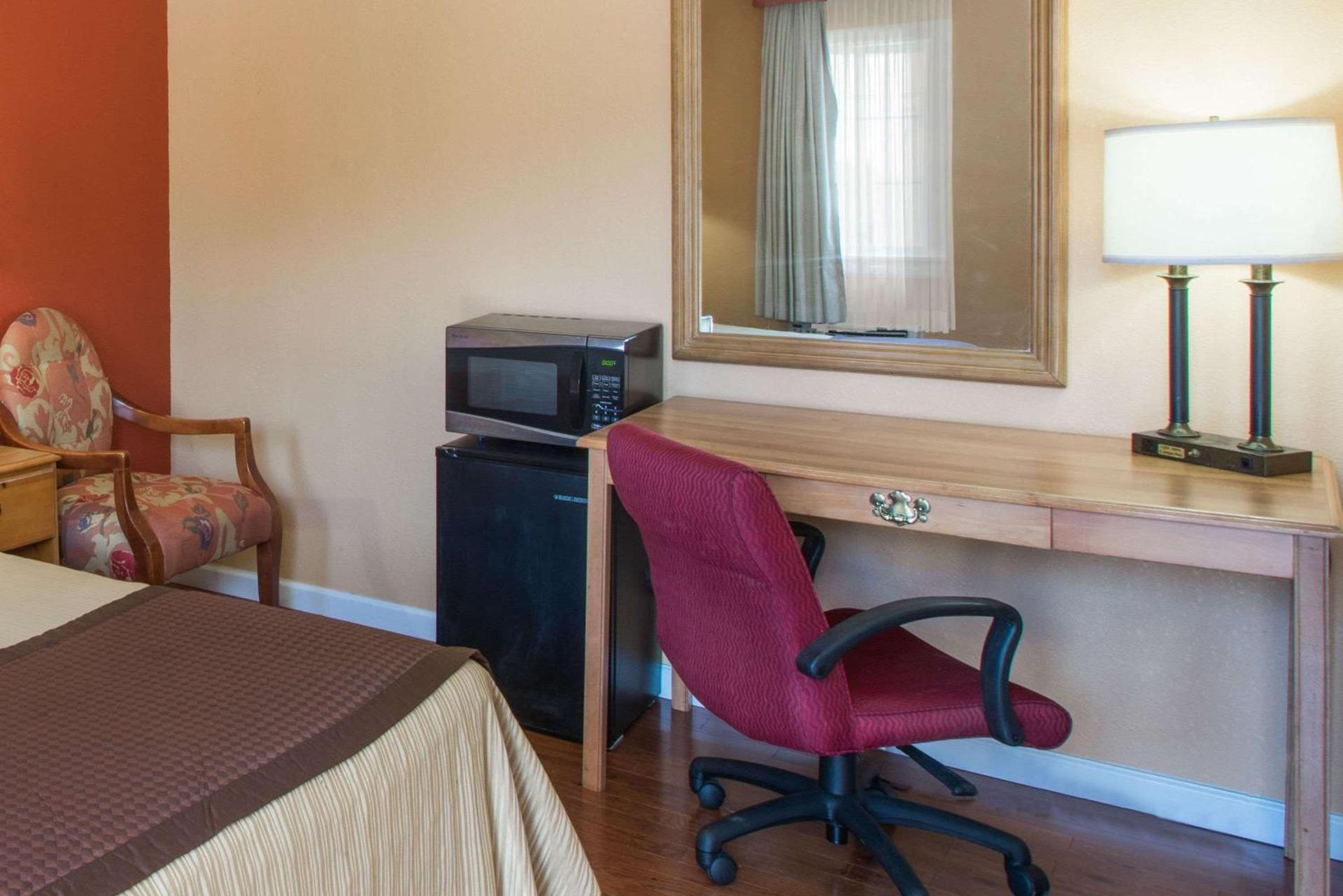 The Hillside Hotel photo 20