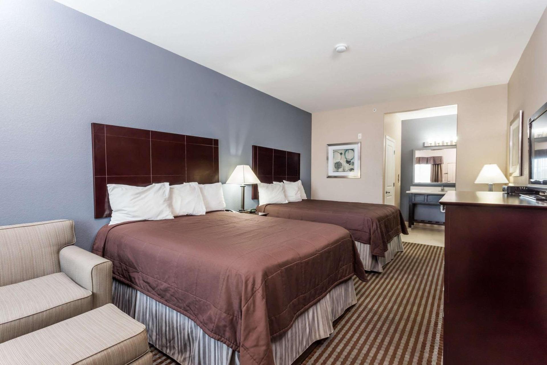 Atria Inn & Suites photo 21