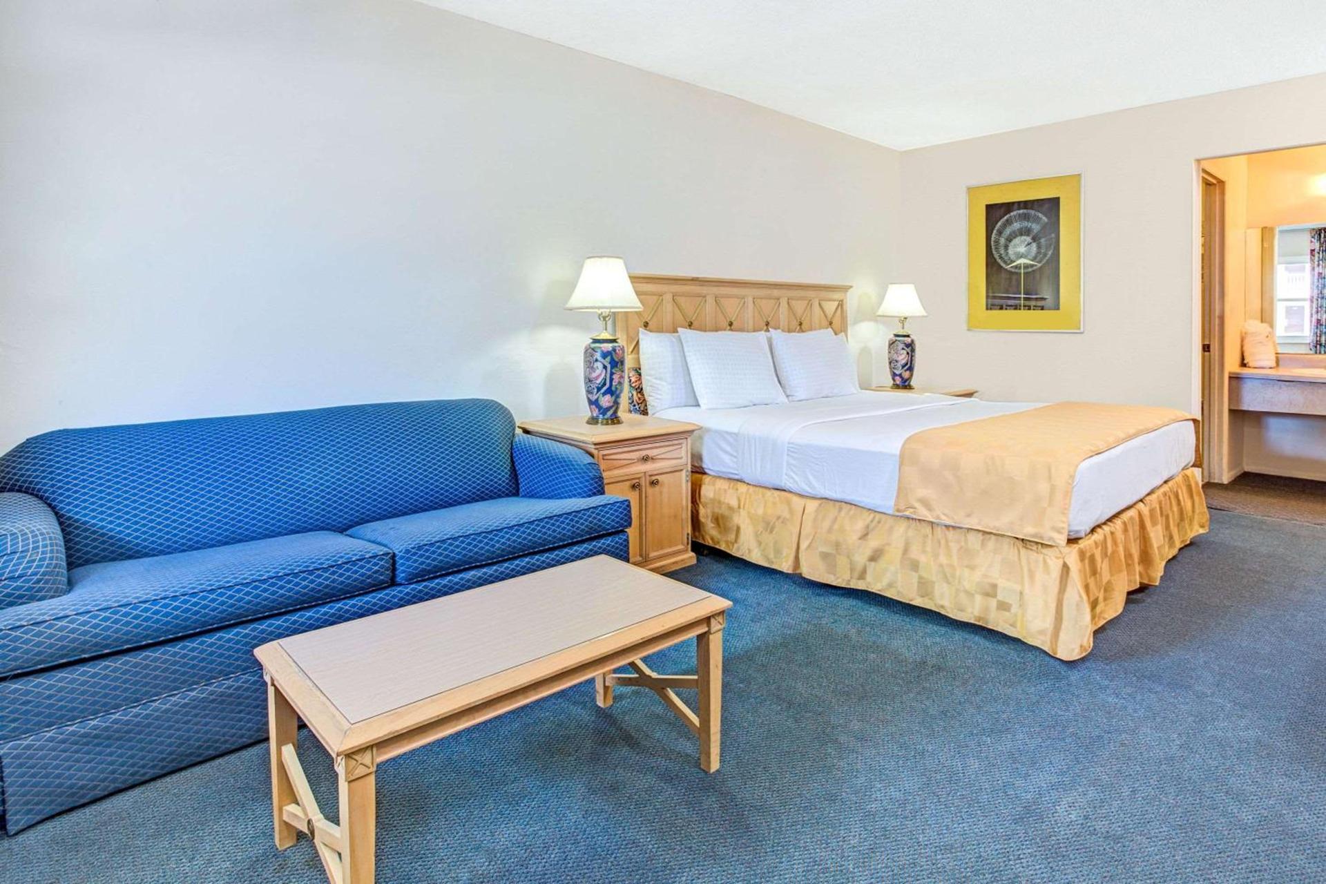 Knights Inn Kissimmee photo 16