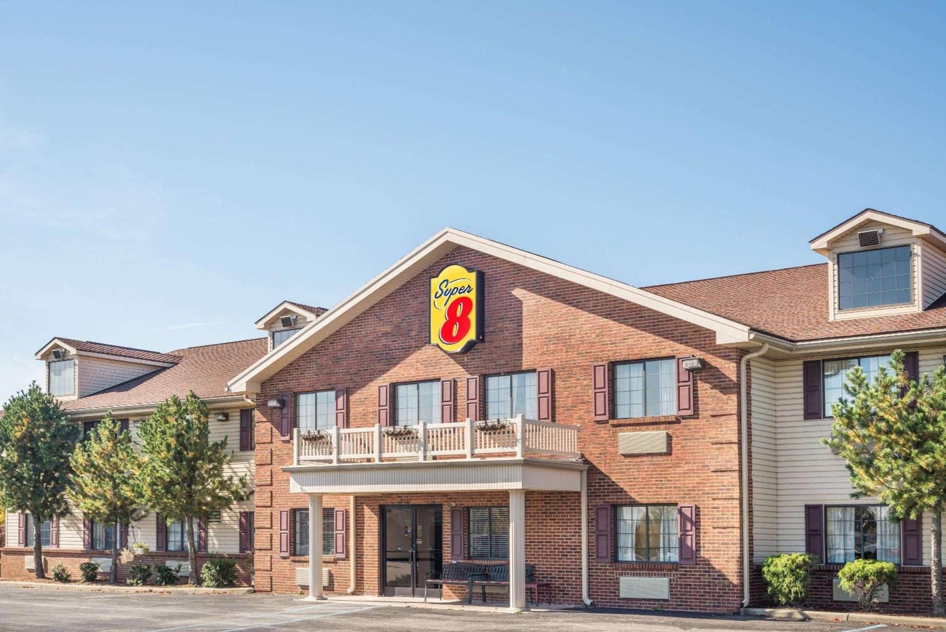 Super 8 by Wyndham Madison IN — hotel in Madison