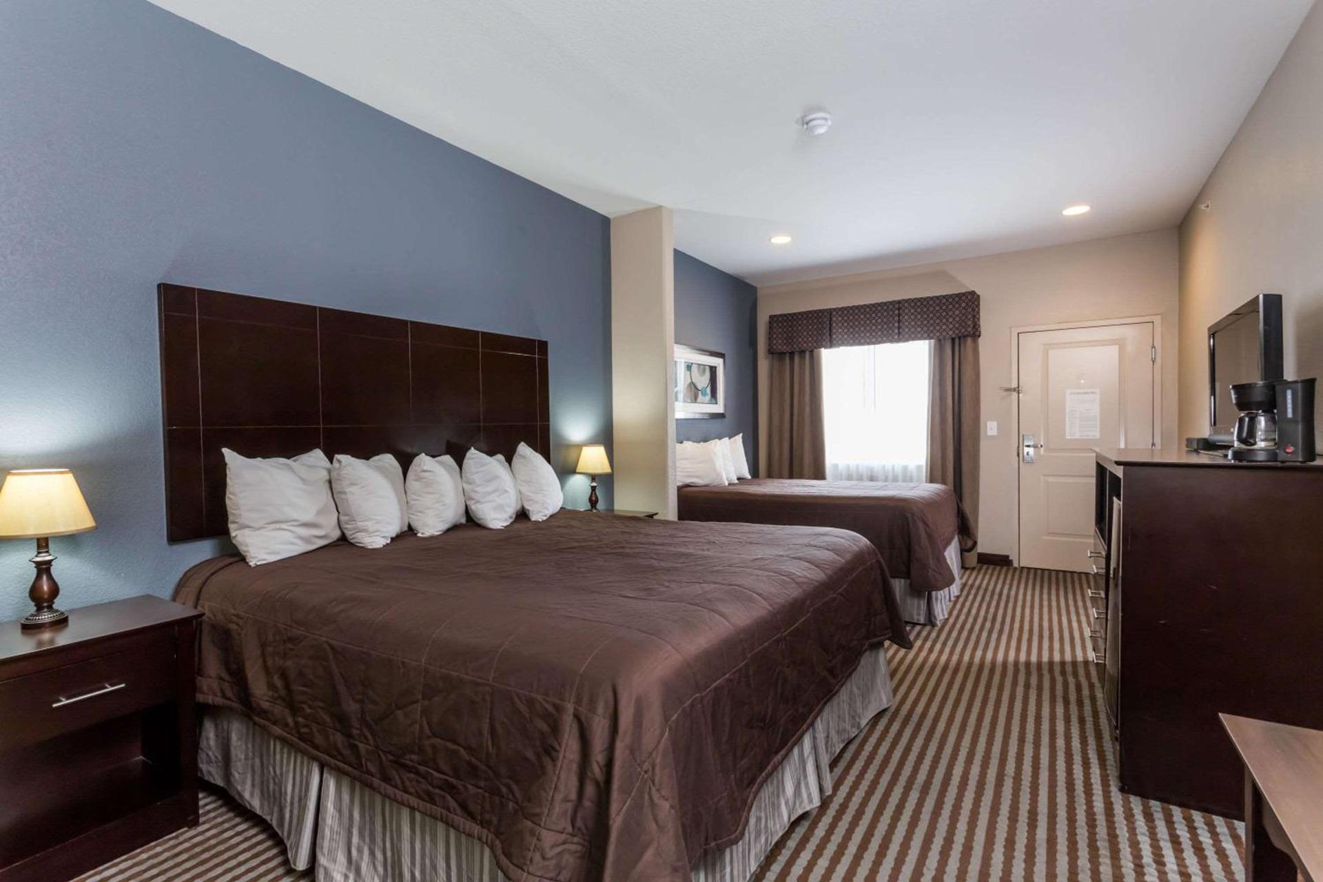 Atria Inn & Suites photo 28