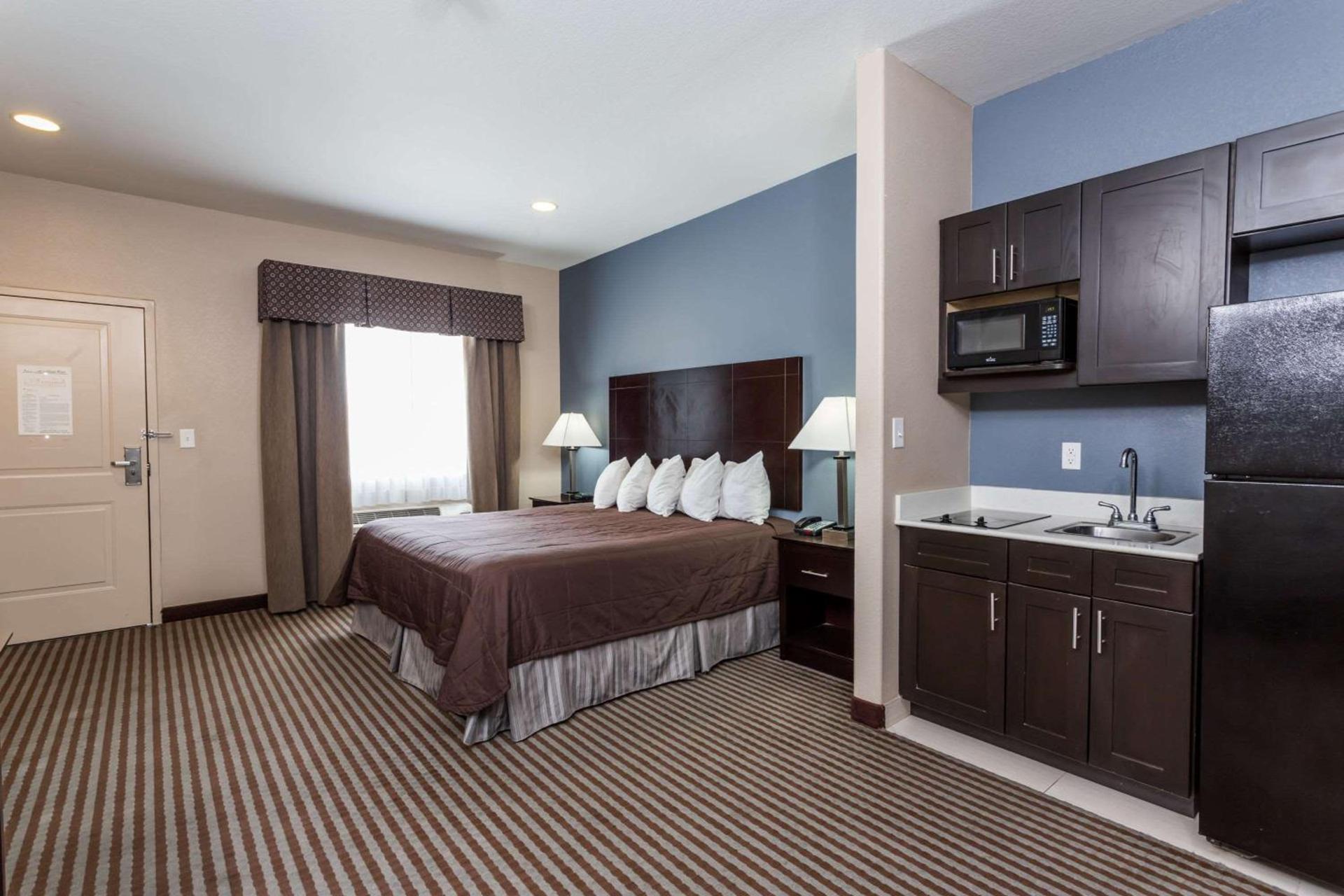 Atria Inn & Suites photo 29