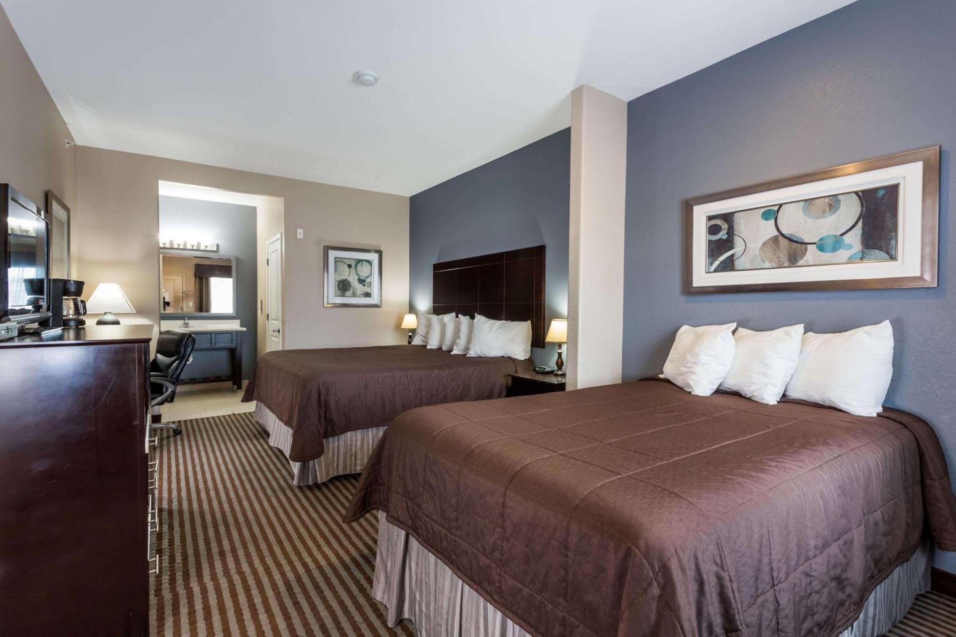 Atria Inn & Suites photo 32