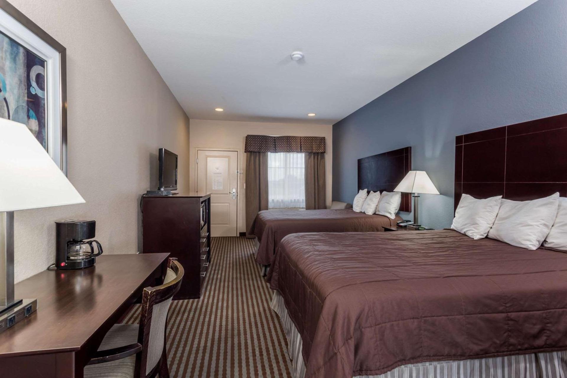 Atria Inn & Suites photo 33