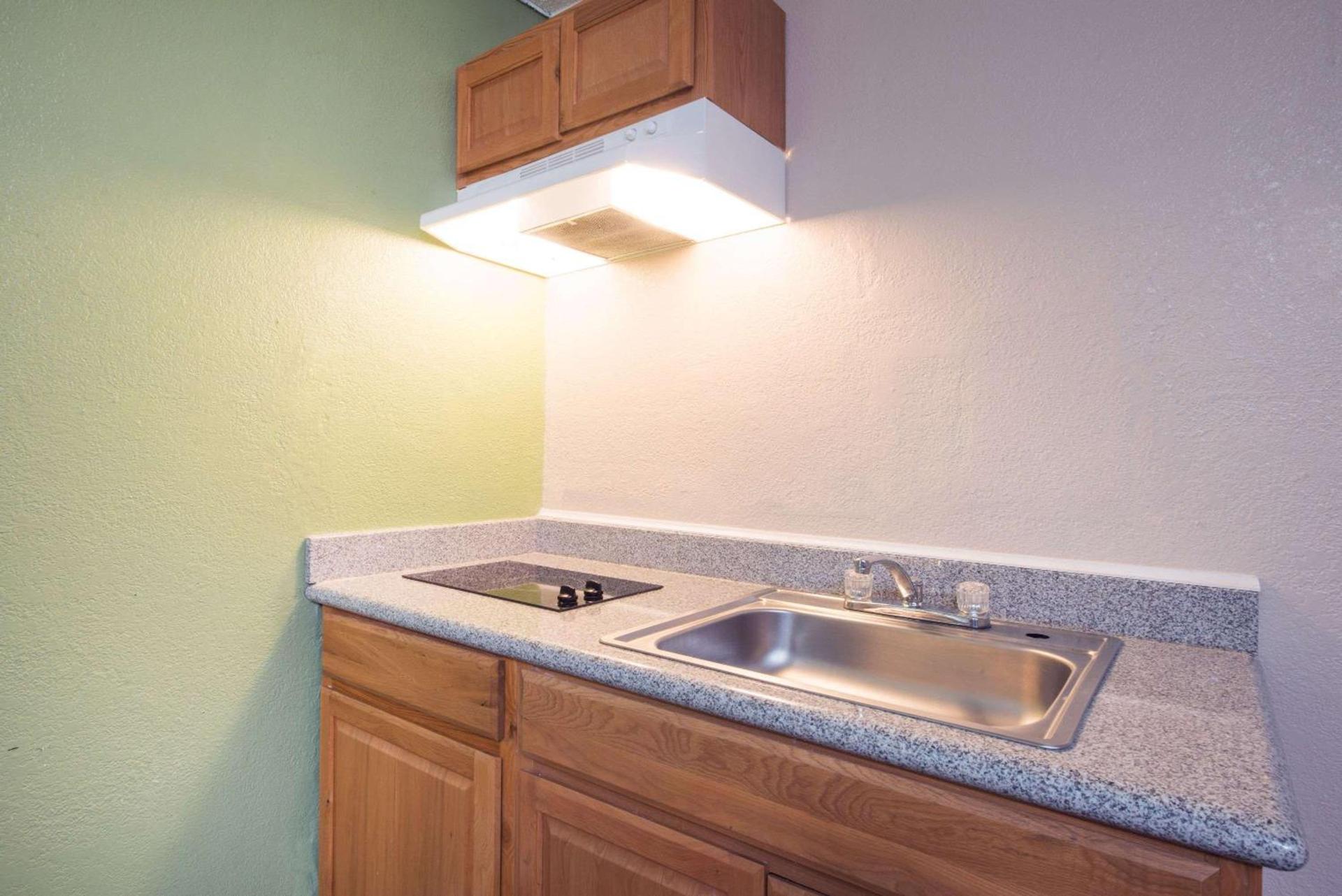 Executive Inn & Kitchenette Suites-Eagle Pass photo 13