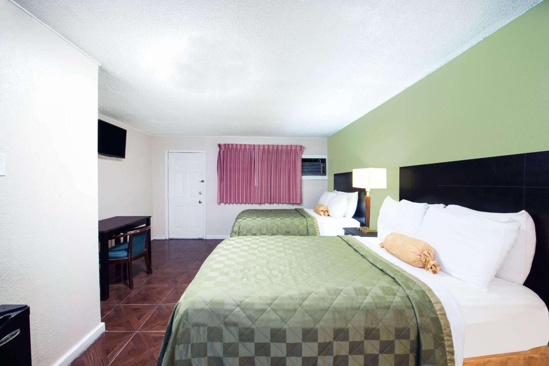 Executive Inn & Kitchenette Suites-Eagle Pass photo 12