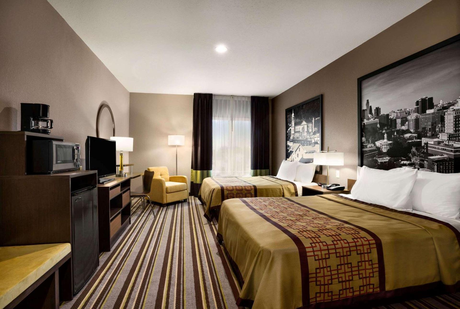 Super 8 by Wyndham Hershey Chocolate Avenue photo 43
