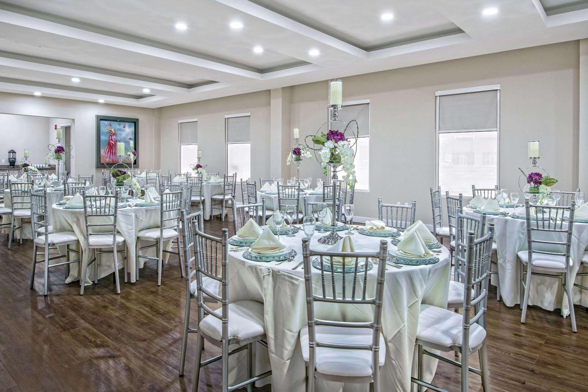 Hawthorn Extended Stay by Wyndham McAllen photo 22