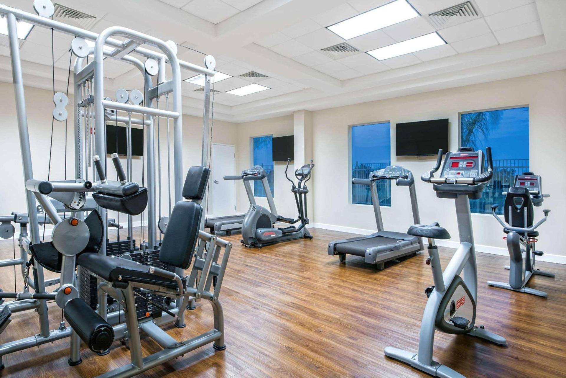 Hawthorn Extended Stay by Wyndham McAllen photo 21