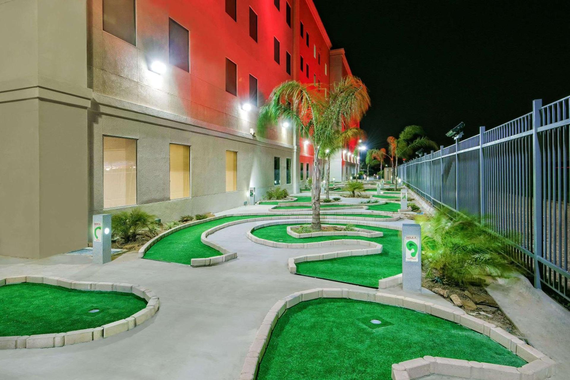 Hawthorn Extended Stay by Wyndham McAllen photo 18