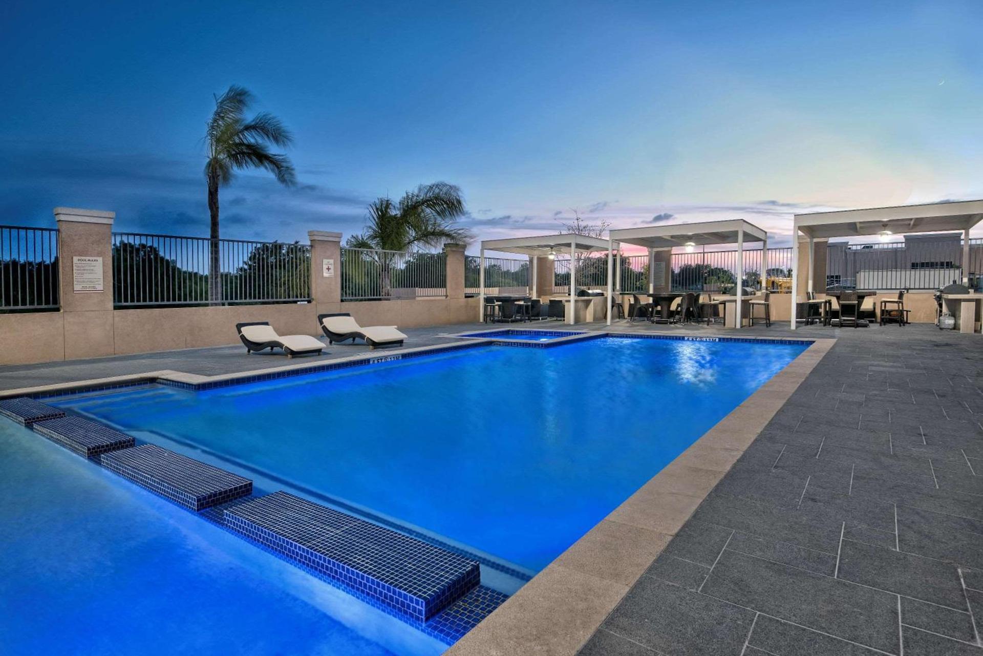 Hawthorn Extended Stay by Wyndham McAllen photo 2