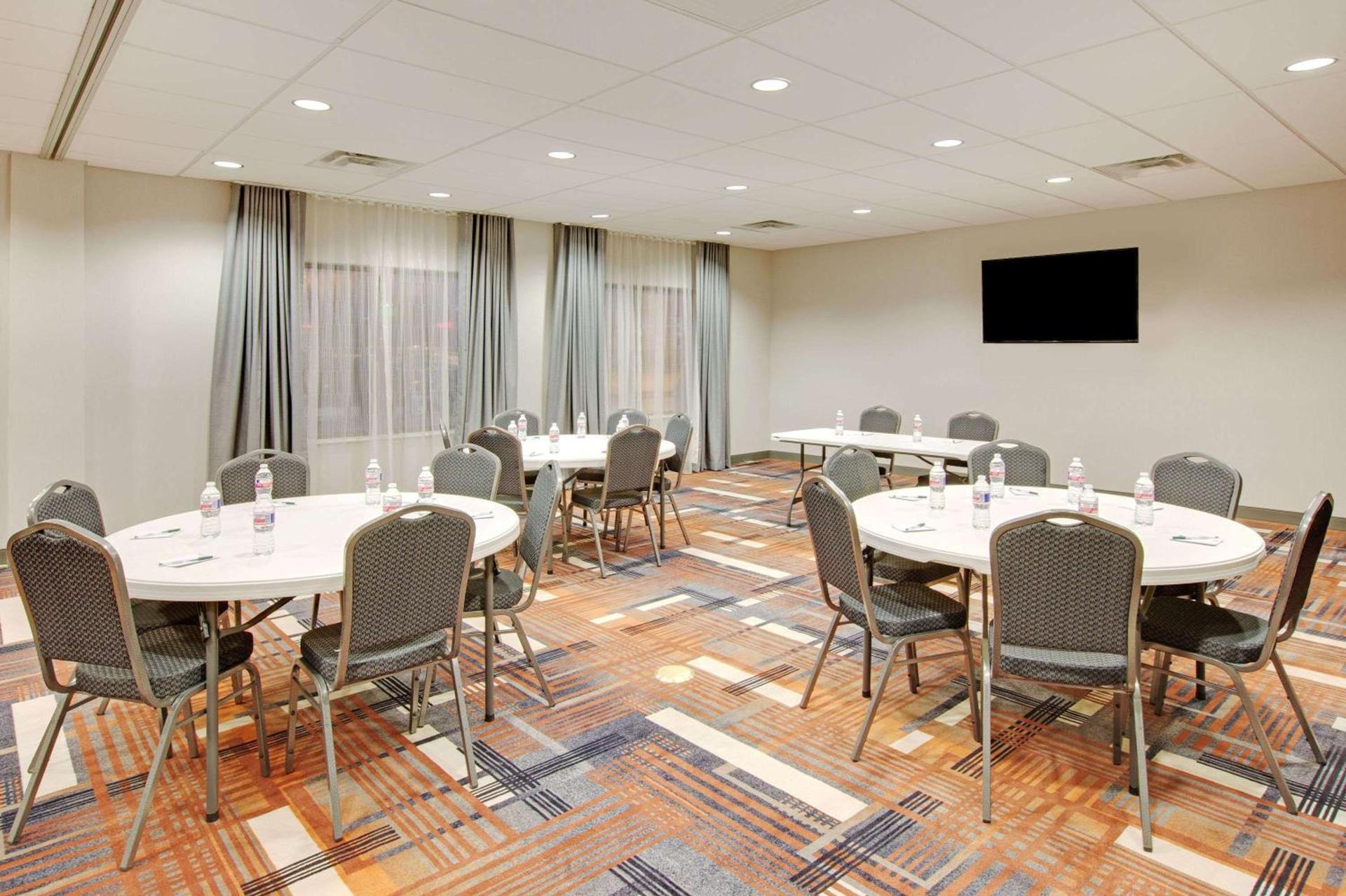 Wingate by Wyndham San Angelo photo 24
