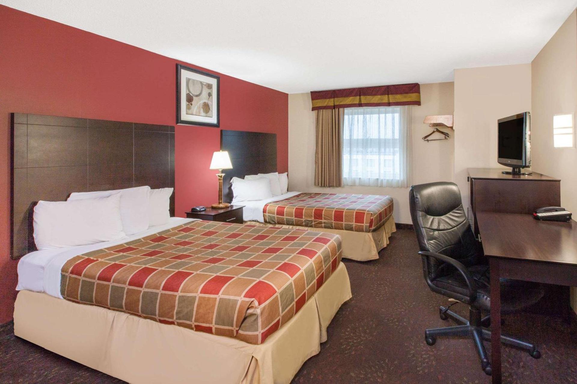 Travelodge by Wyndham Romulus Detroit Airport photo 16