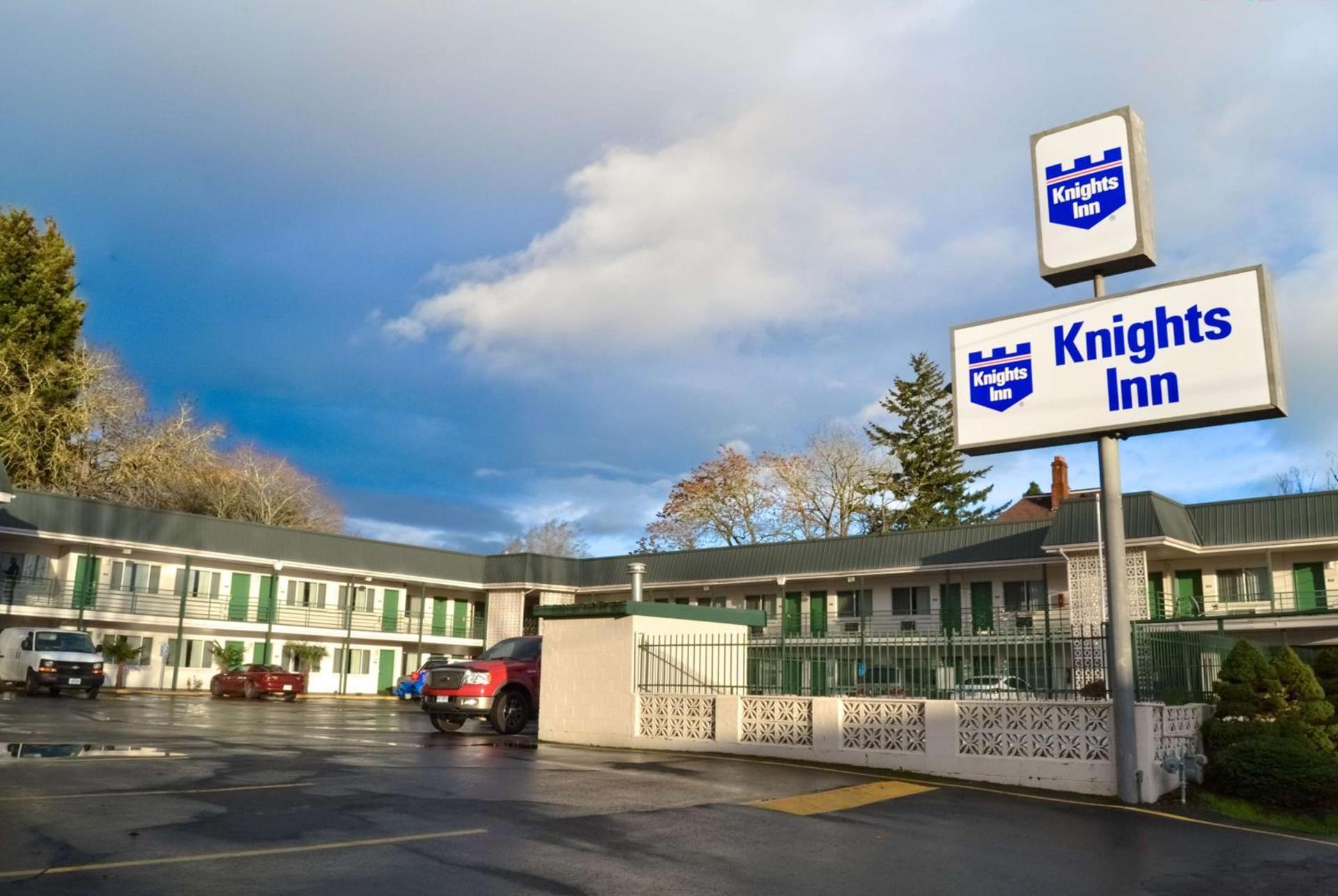 Knights Inn Salem photo 1