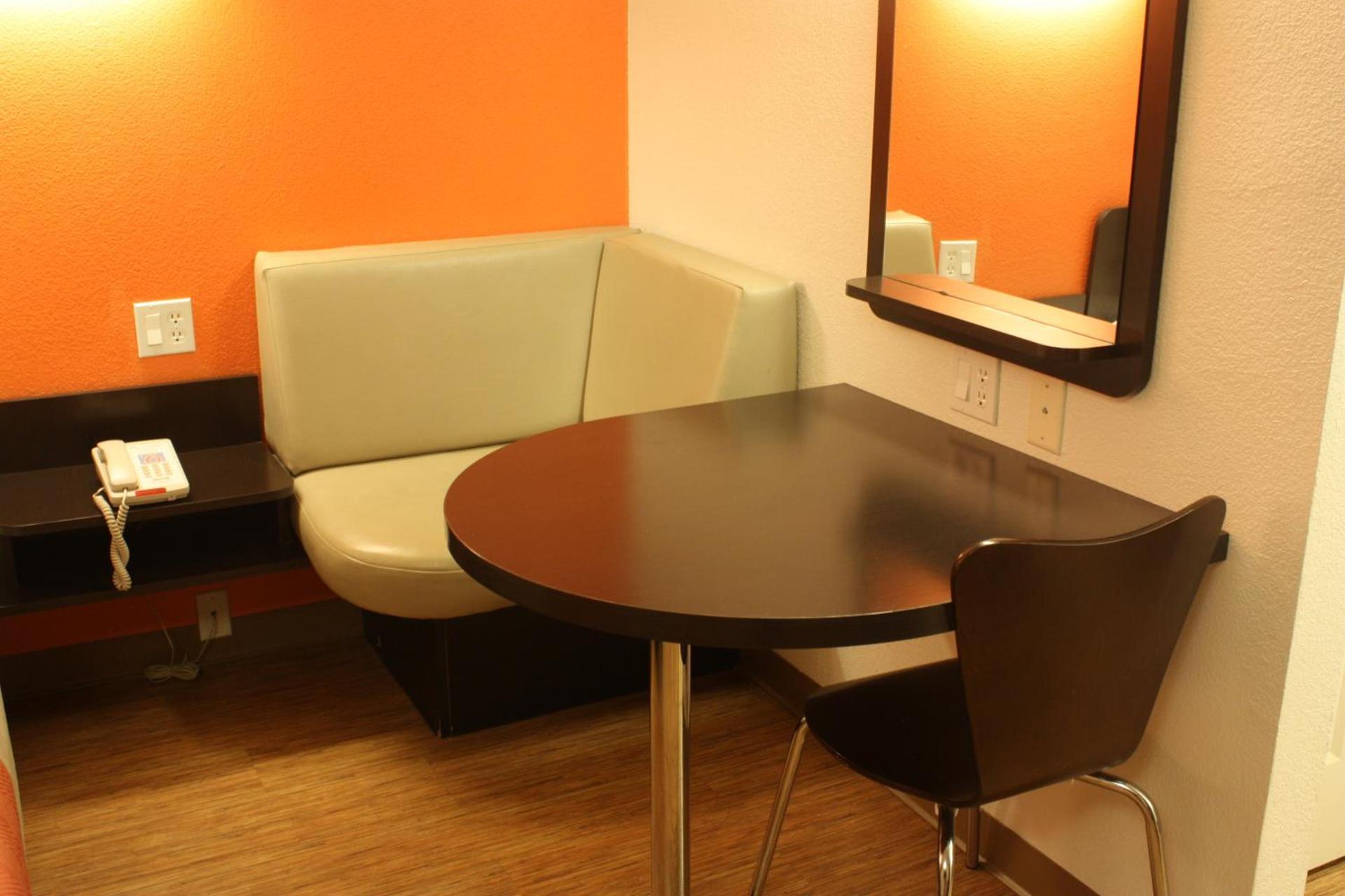 Motel 6-Youngstown, OH photo 45