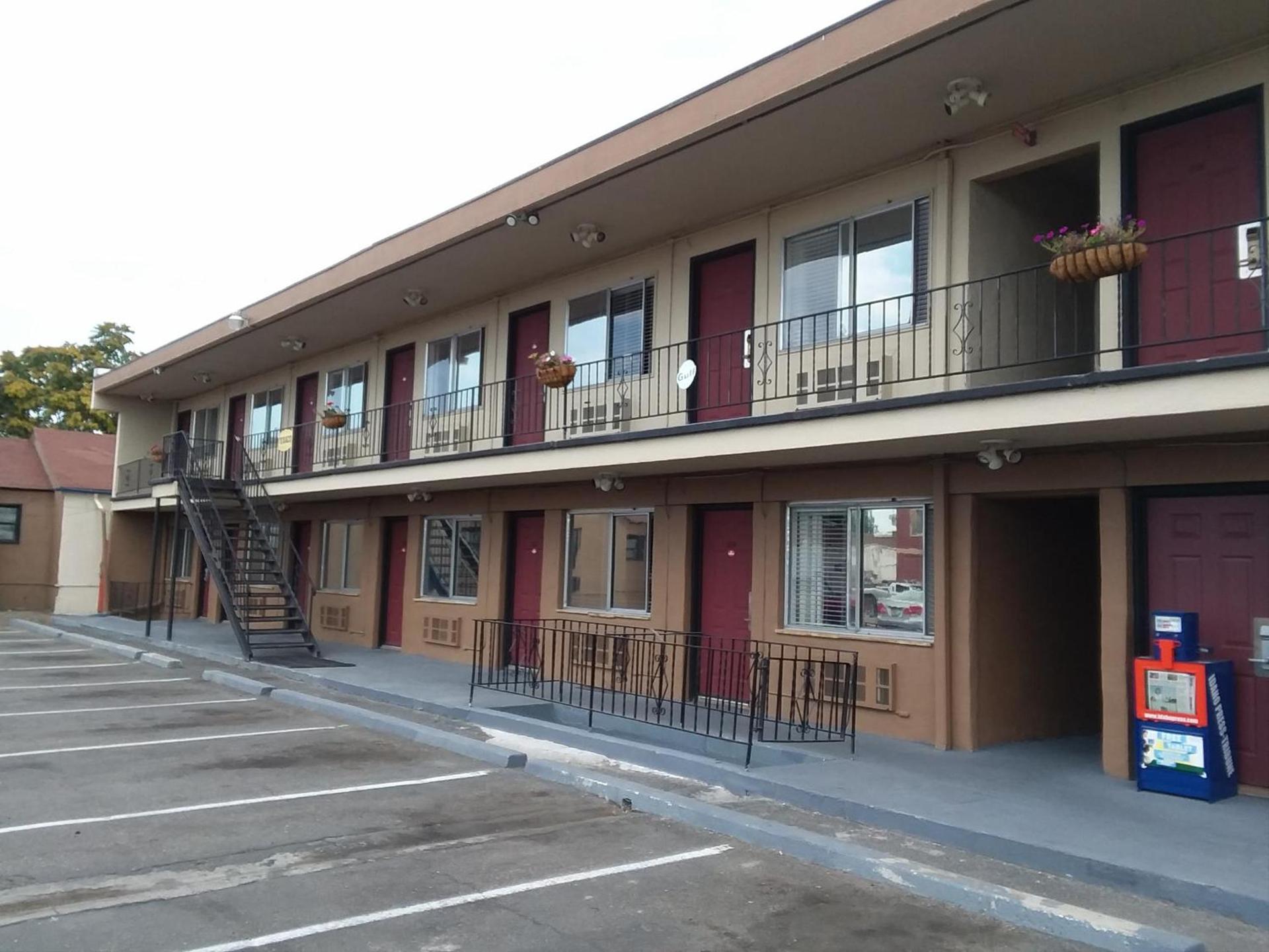 Nampa Downtown Inn photo 4