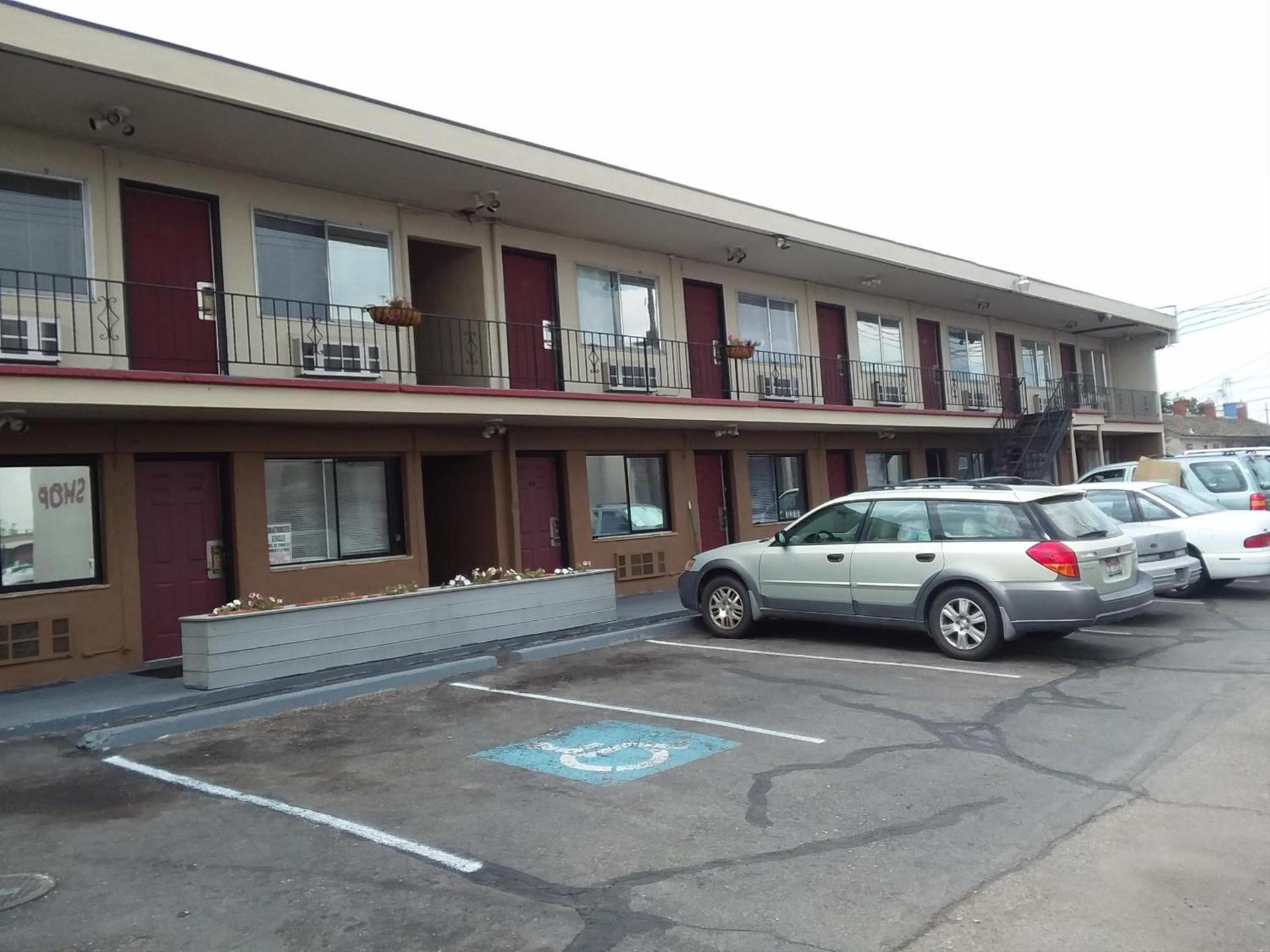 Nampa Downtown Inn photo 3