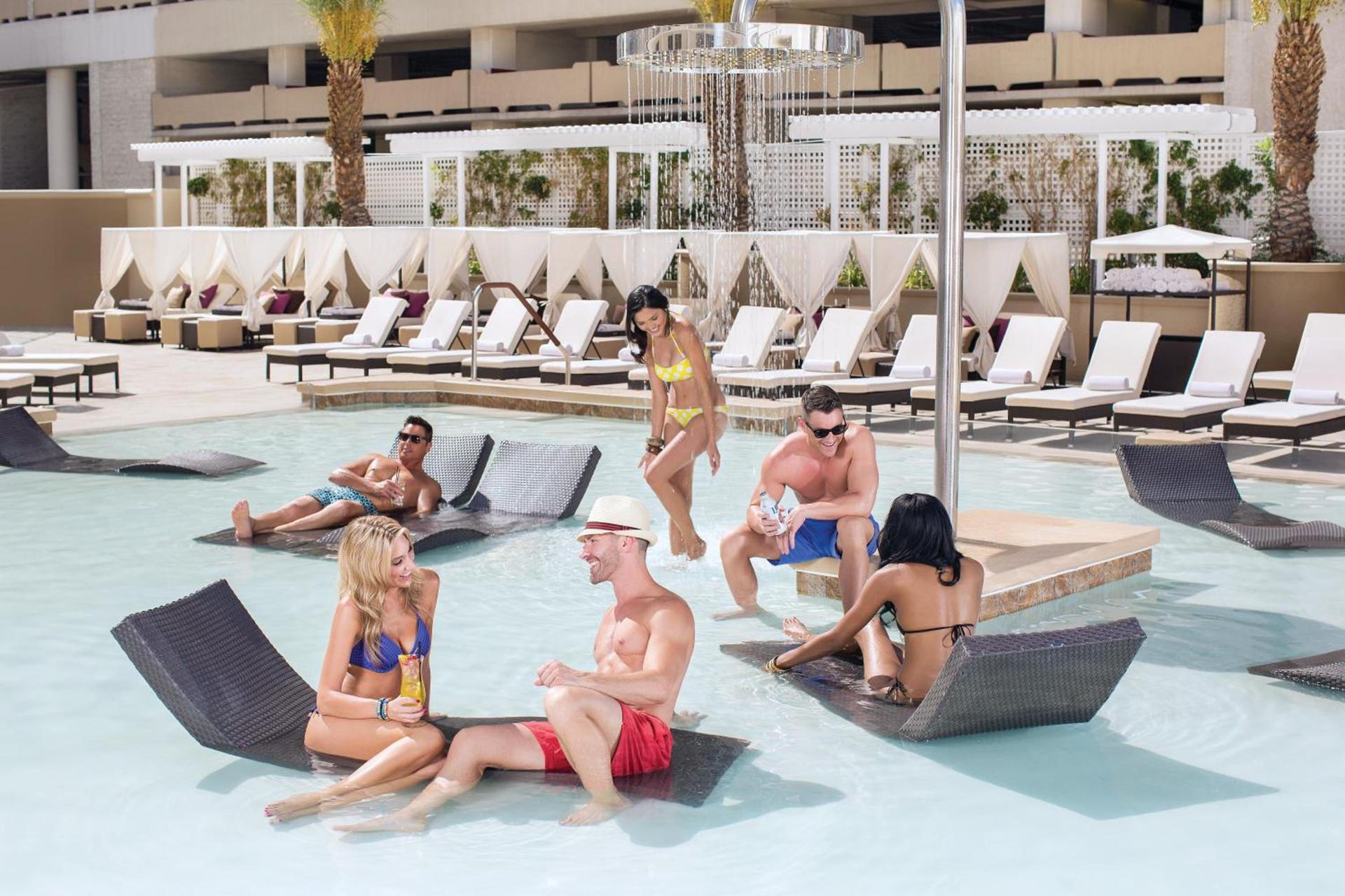 Harrah's Las Vegas, A Caesars Destination photo 5