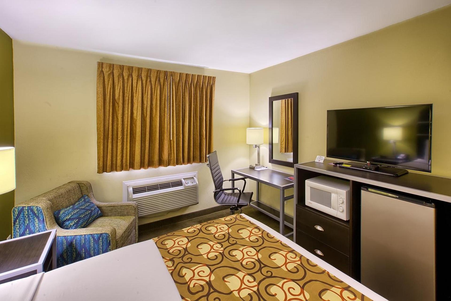 Country Hearth Inn of Knightdale photo 17